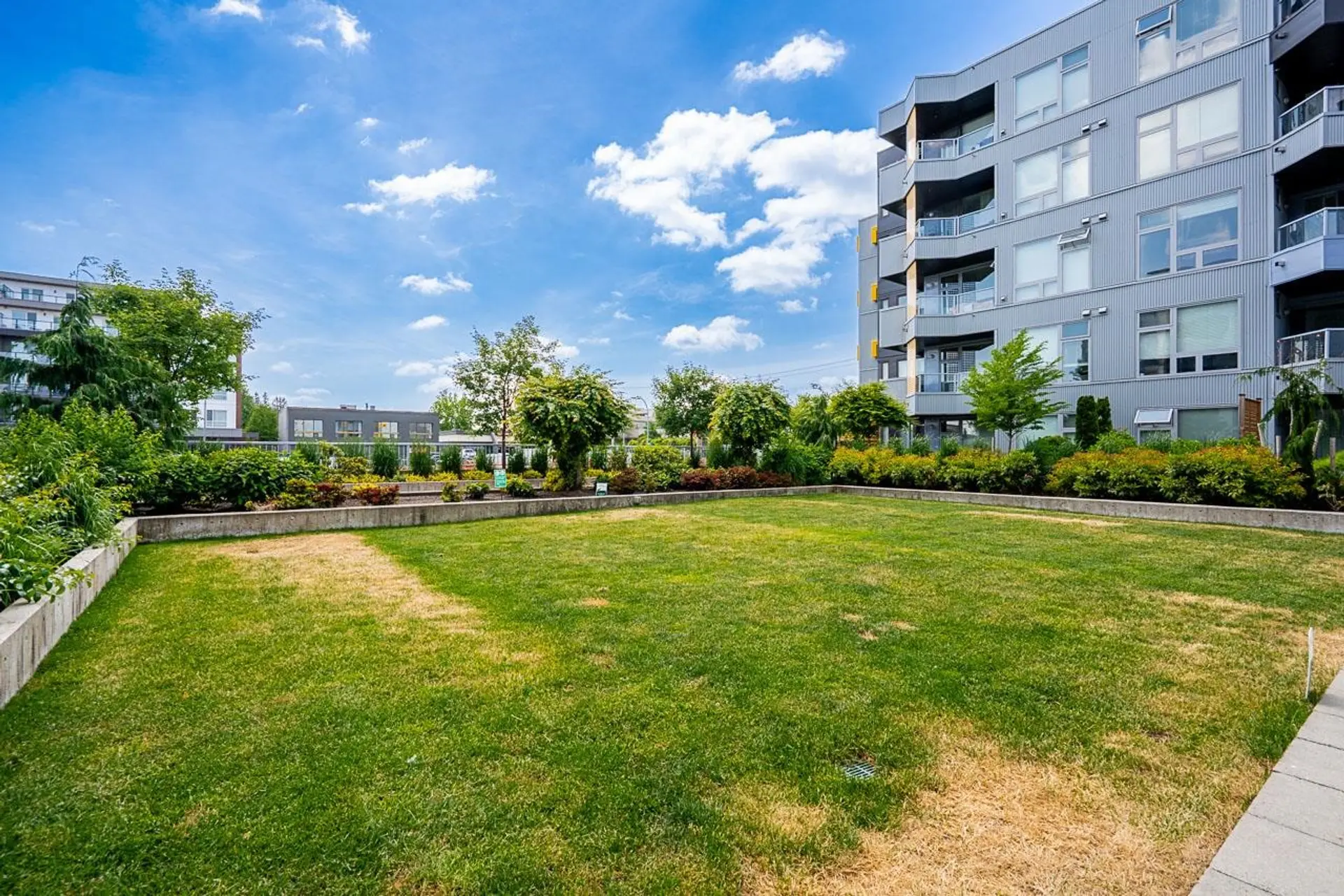 #609 32838 Landeau Place - Image 19