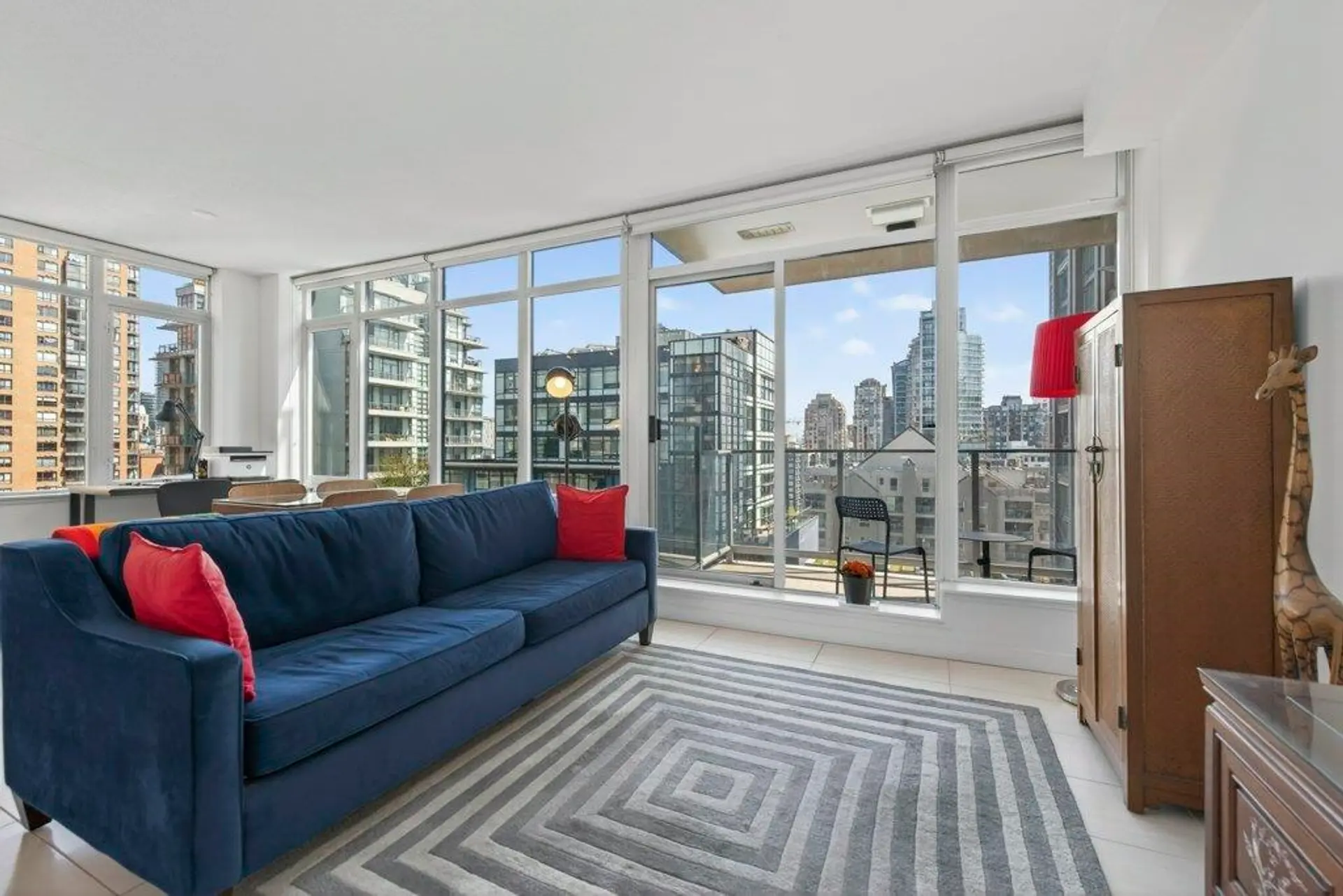 Property at #902 1252 Hornby Street, Vancouver, BC