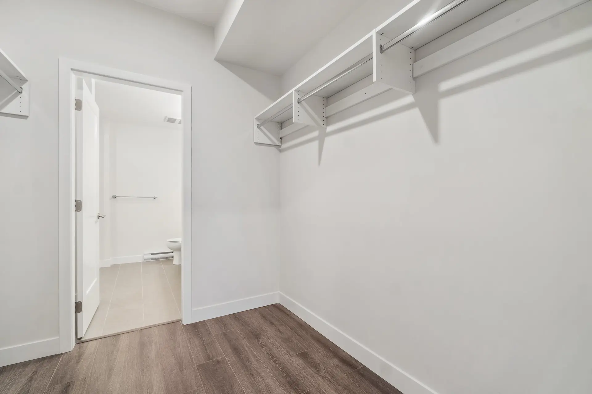 #303 5535 Hastings Street - Image 4