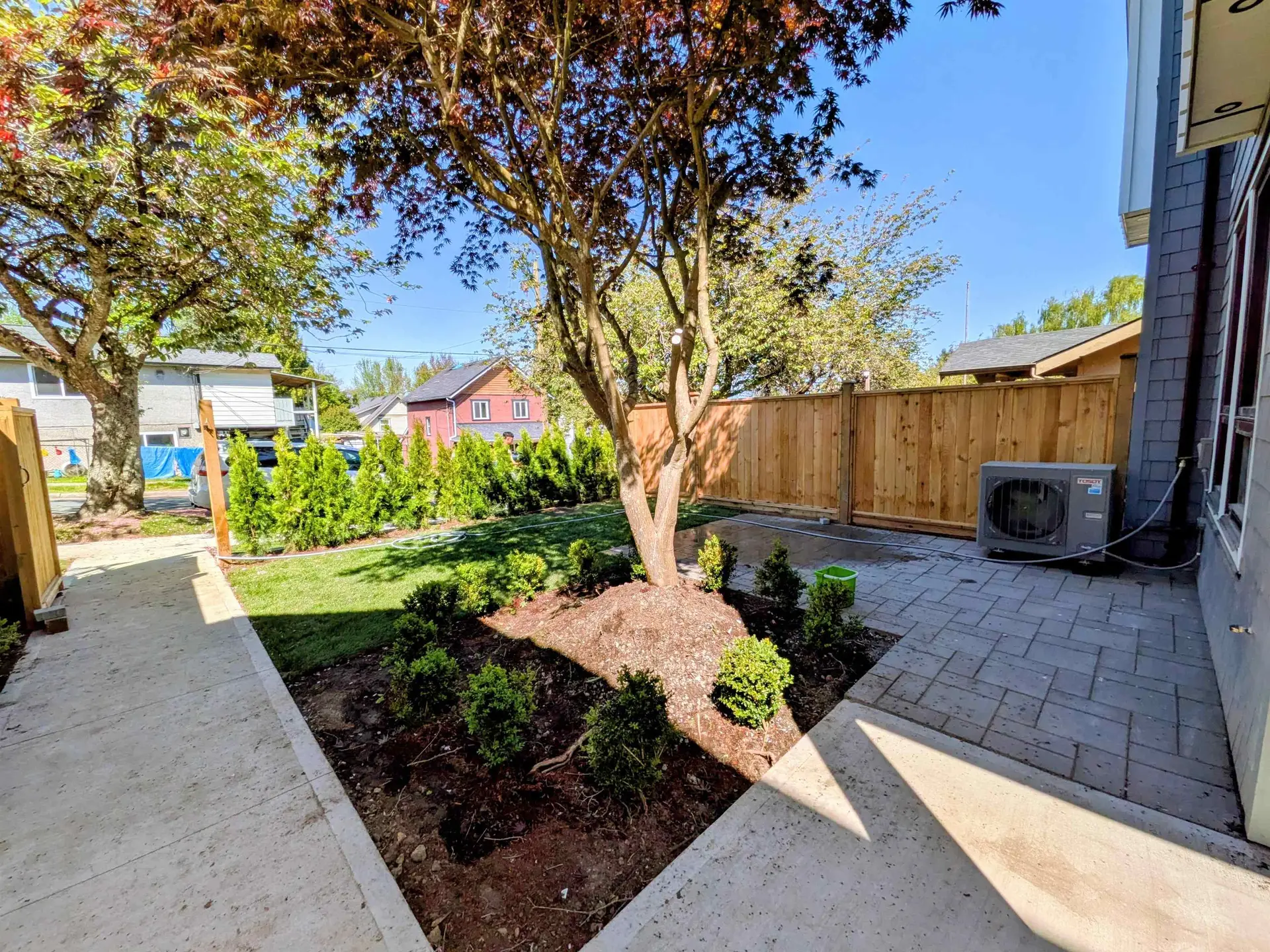 920 E 16th Avenue - Image 2