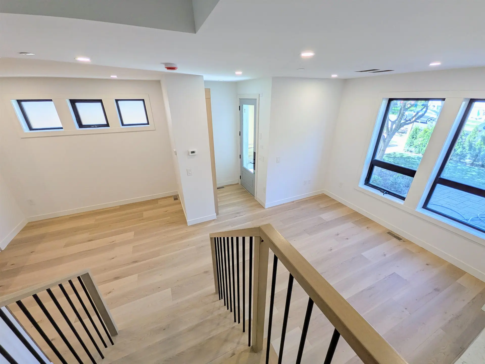 920 E 16th Avenue - Image 6