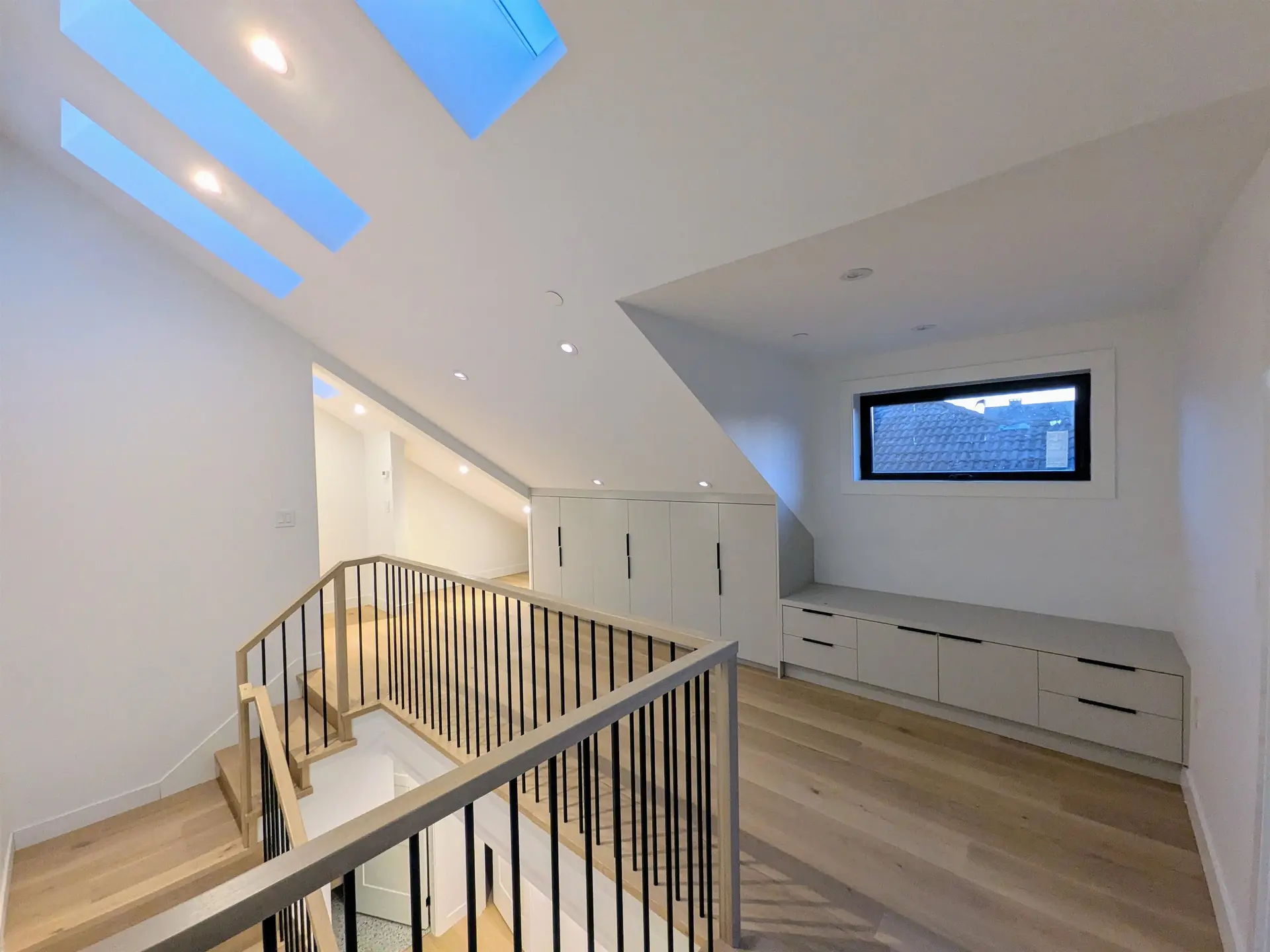 920 E 16th Avenue - Image 13