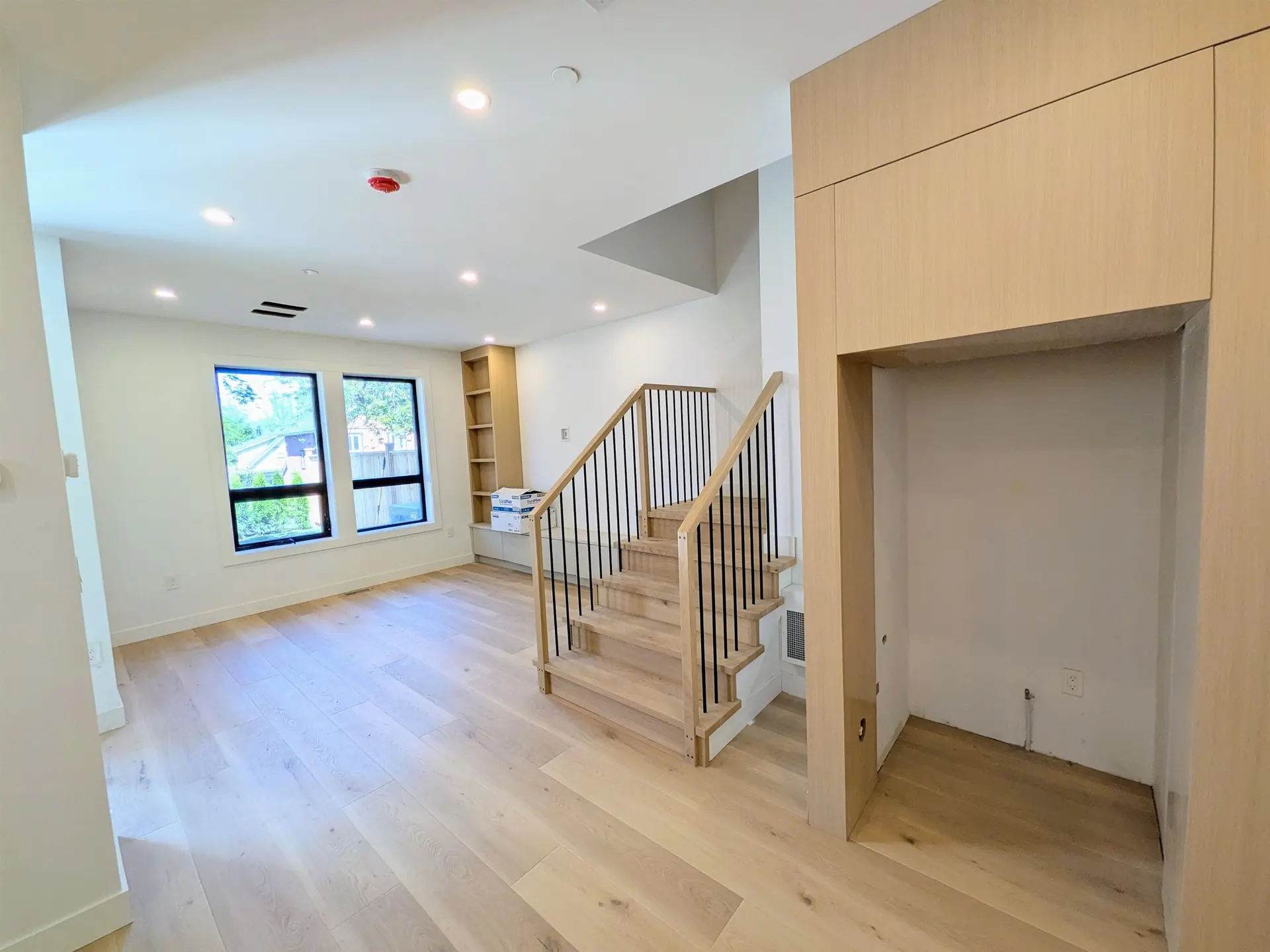 920 E 16th Avenue - Image 5