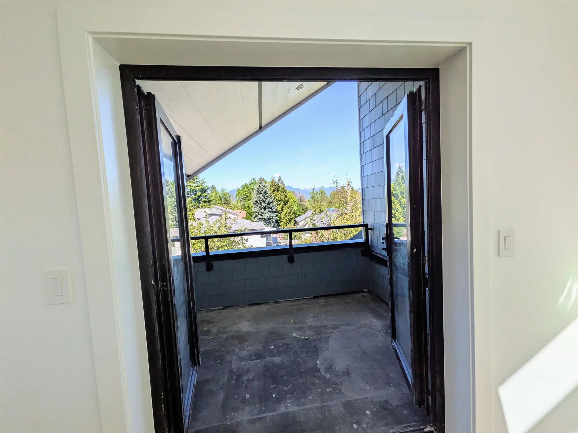 920 E 16th Avenue - Image 14