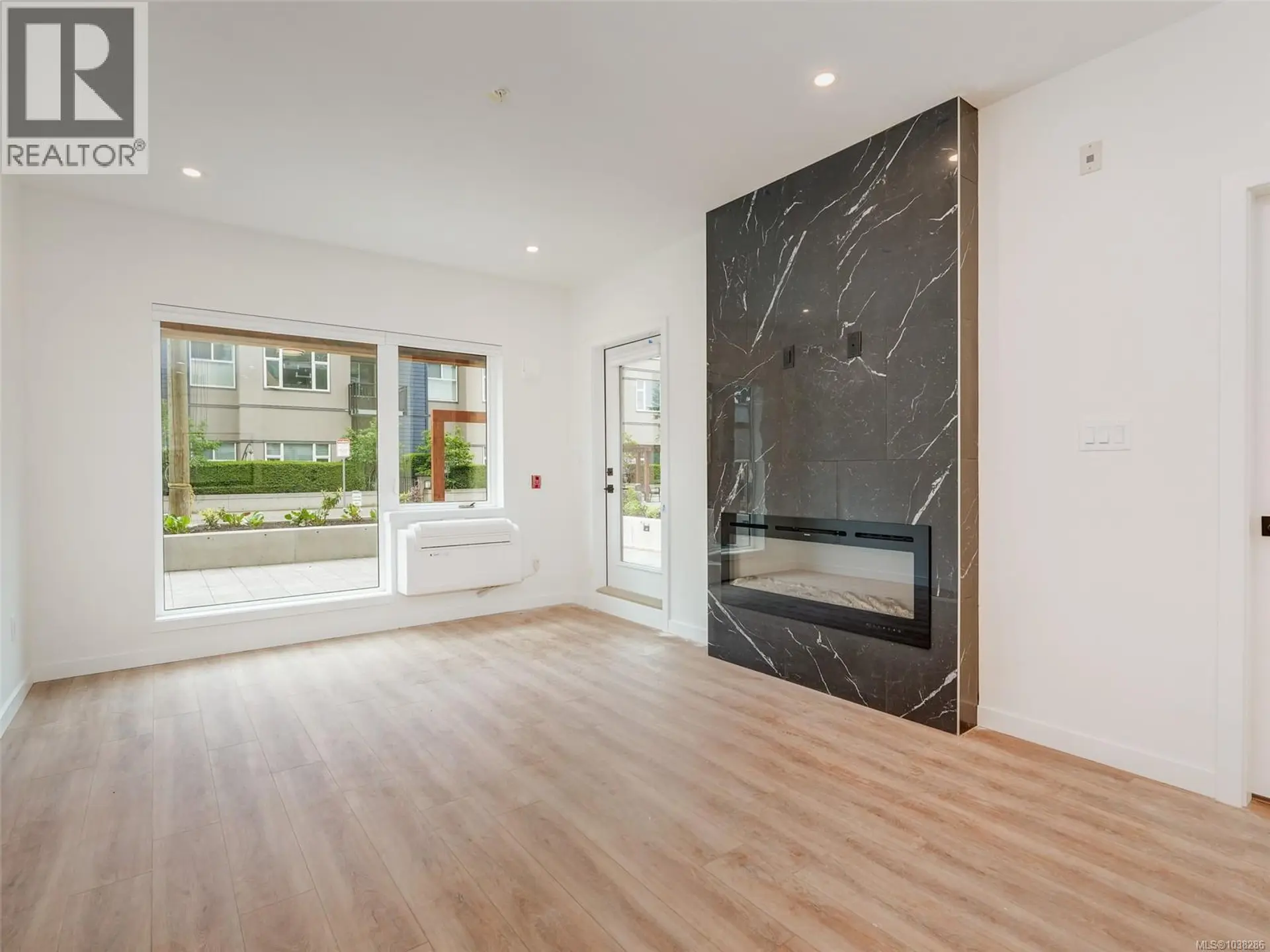#313 654 Granderson Rd - Image 4