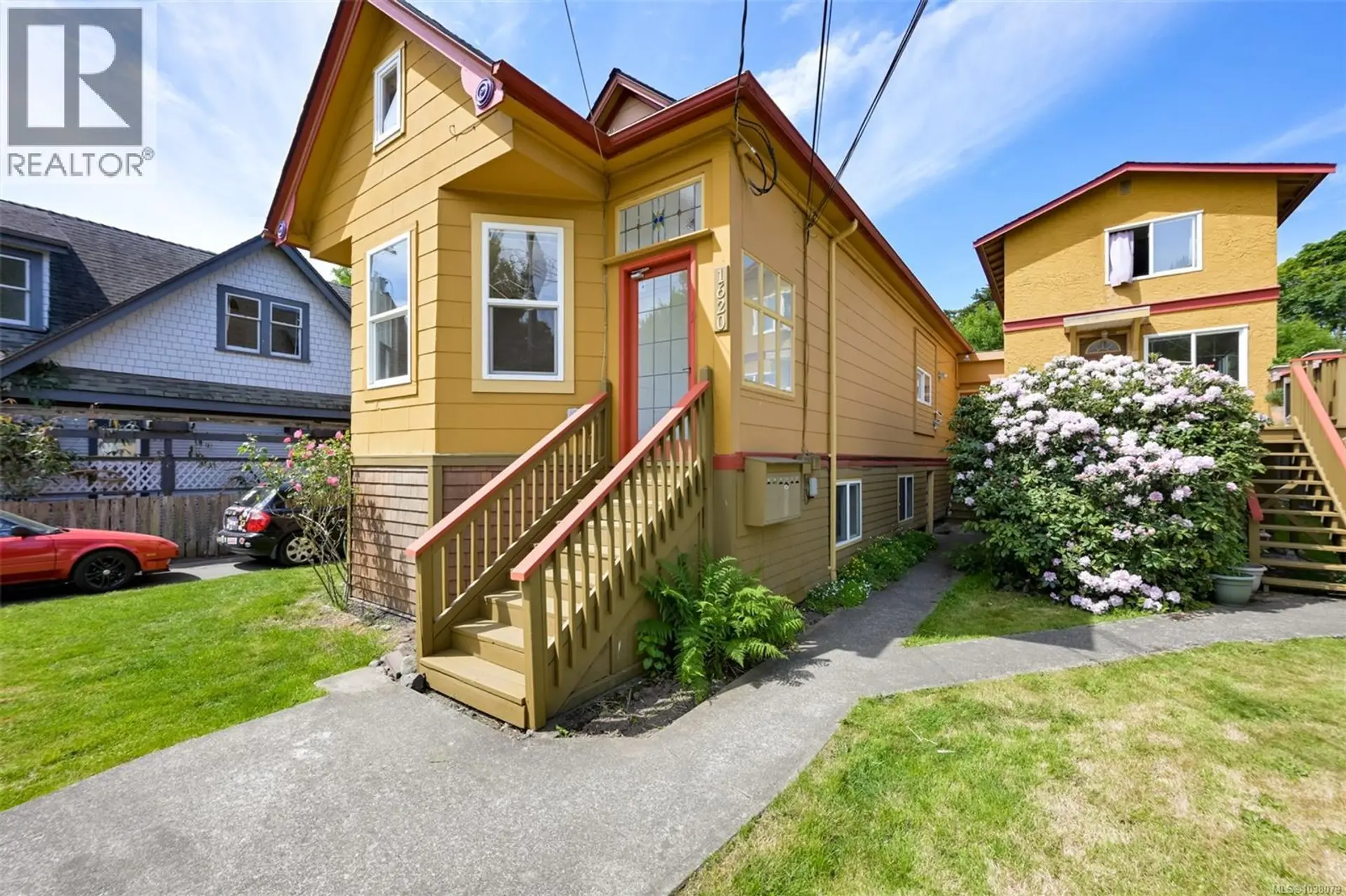 Property at 1620 Camosun St, Victoria, BC