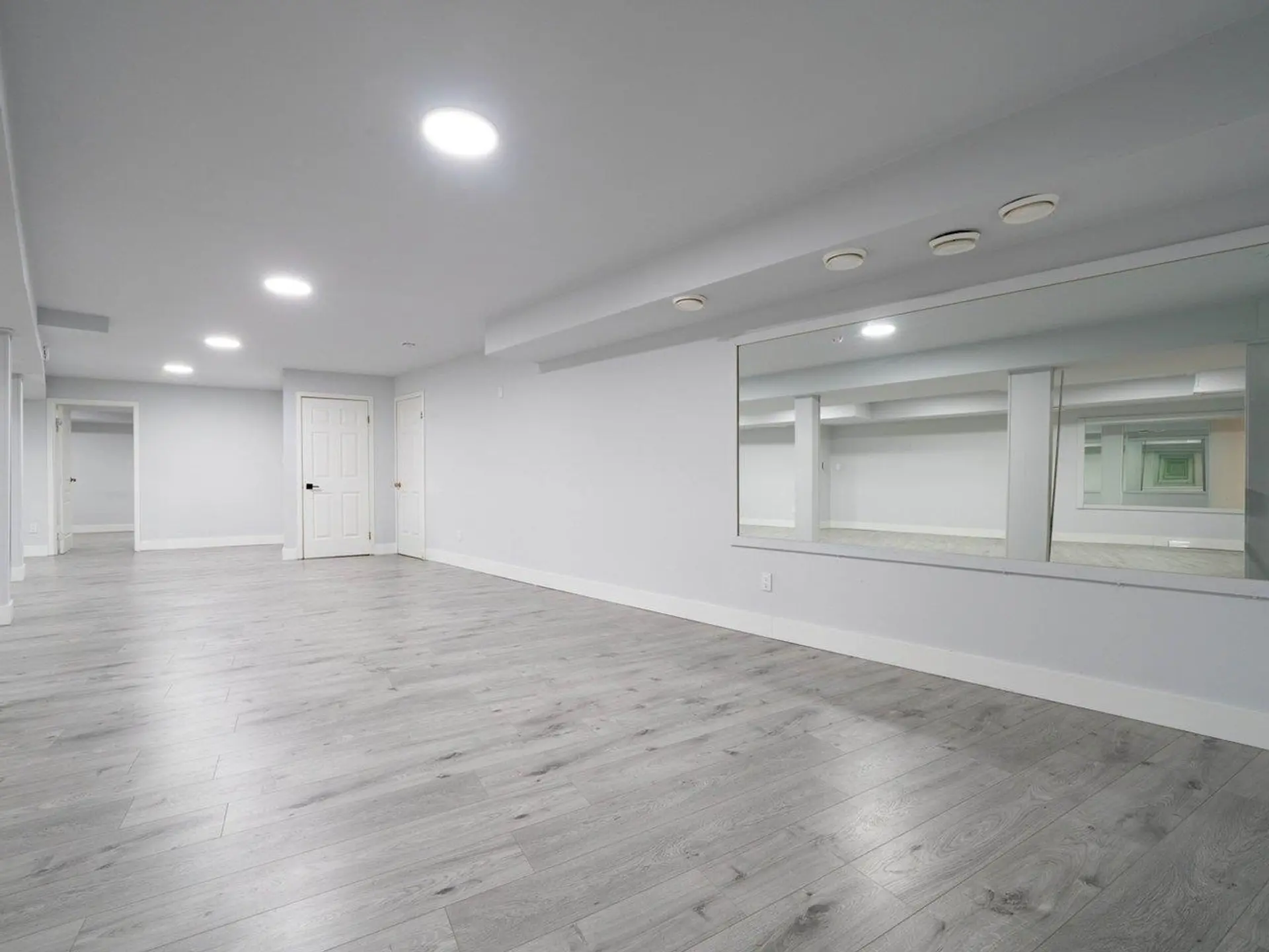2644 140 Street - Image 6