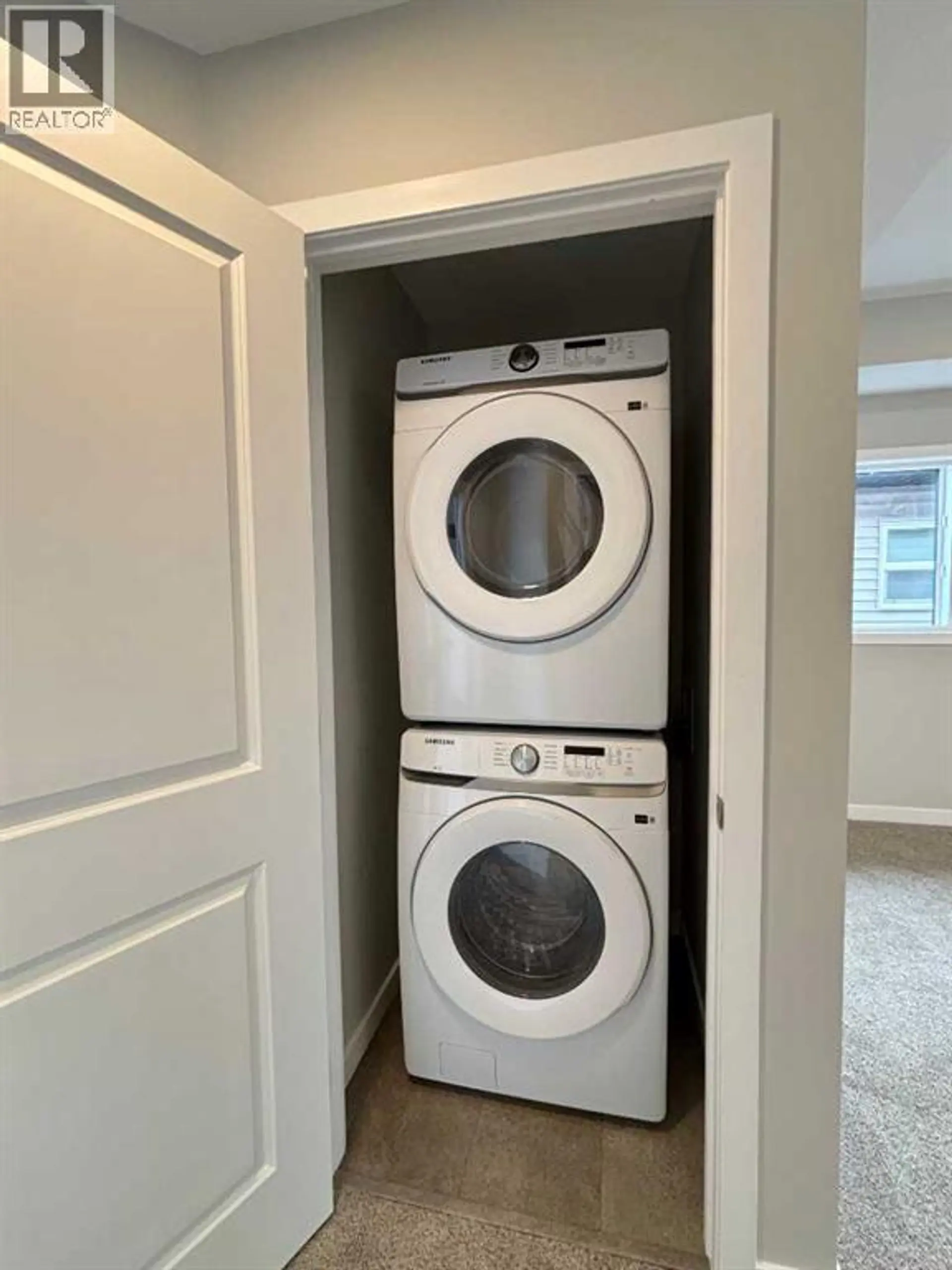 941 Reynolds Lane - Image 18