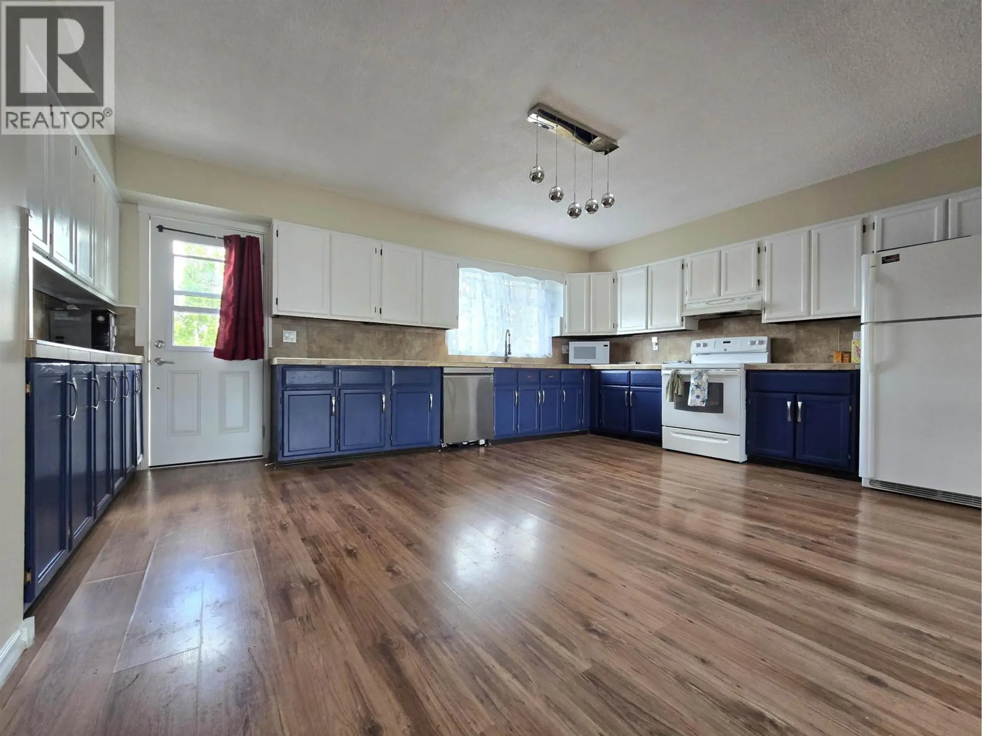 997 ALDER AVENUE - Image 4
