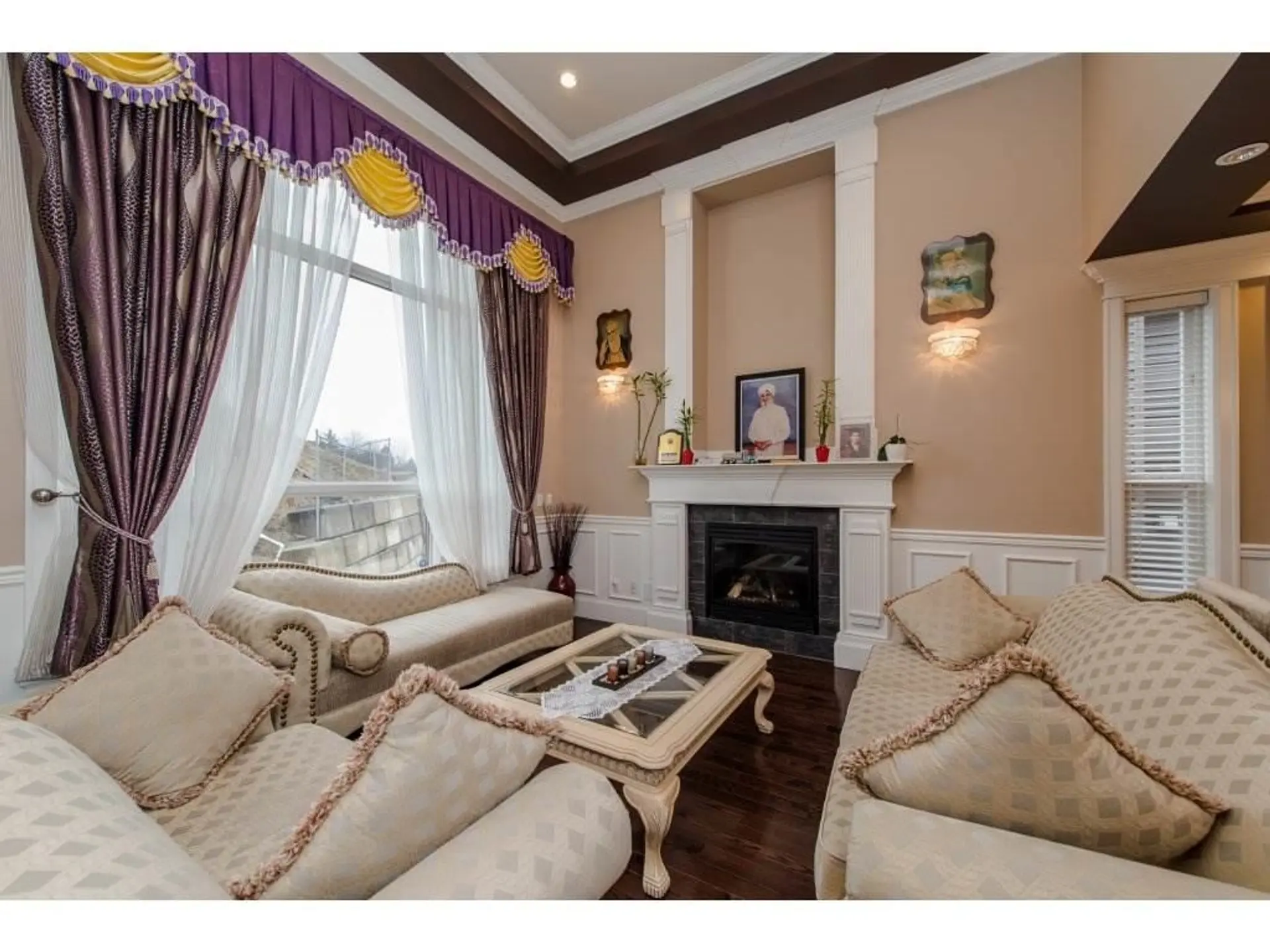 #11 3363 Horn Street - Image 3