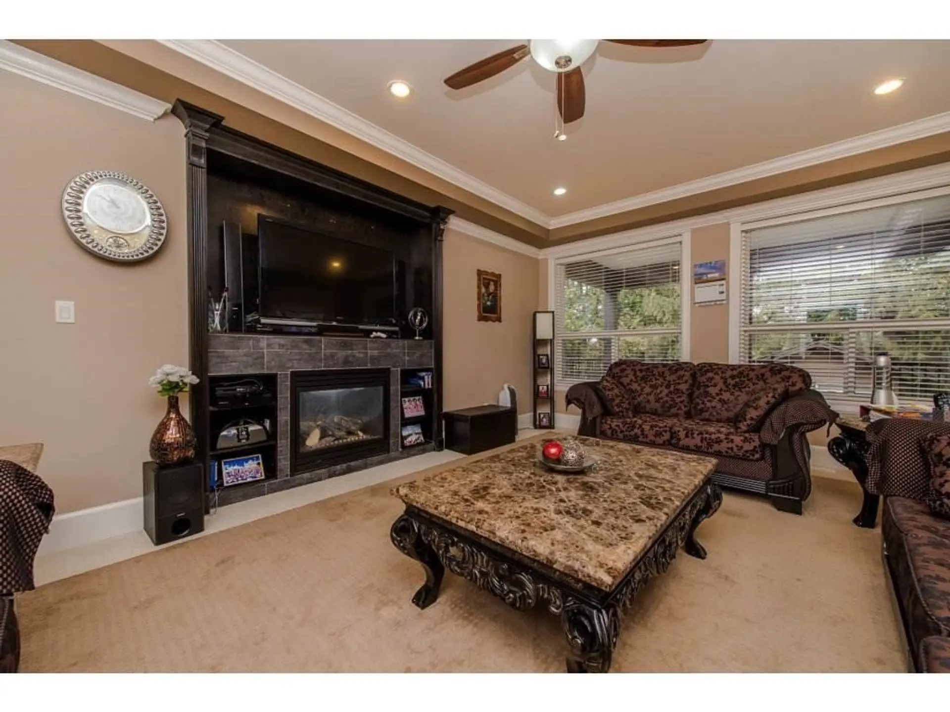 #11 3363 Horn Street - Image 9
