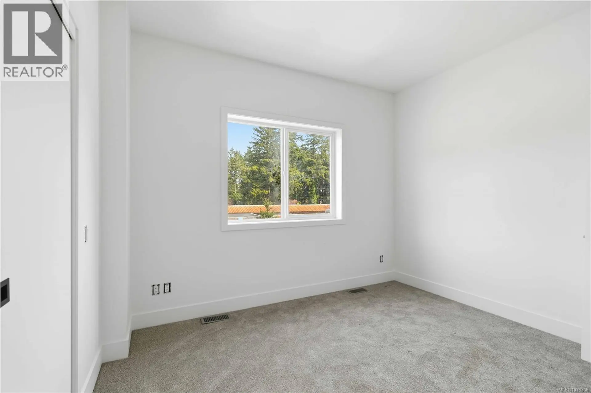 1057 Brown Rd - Image 13
