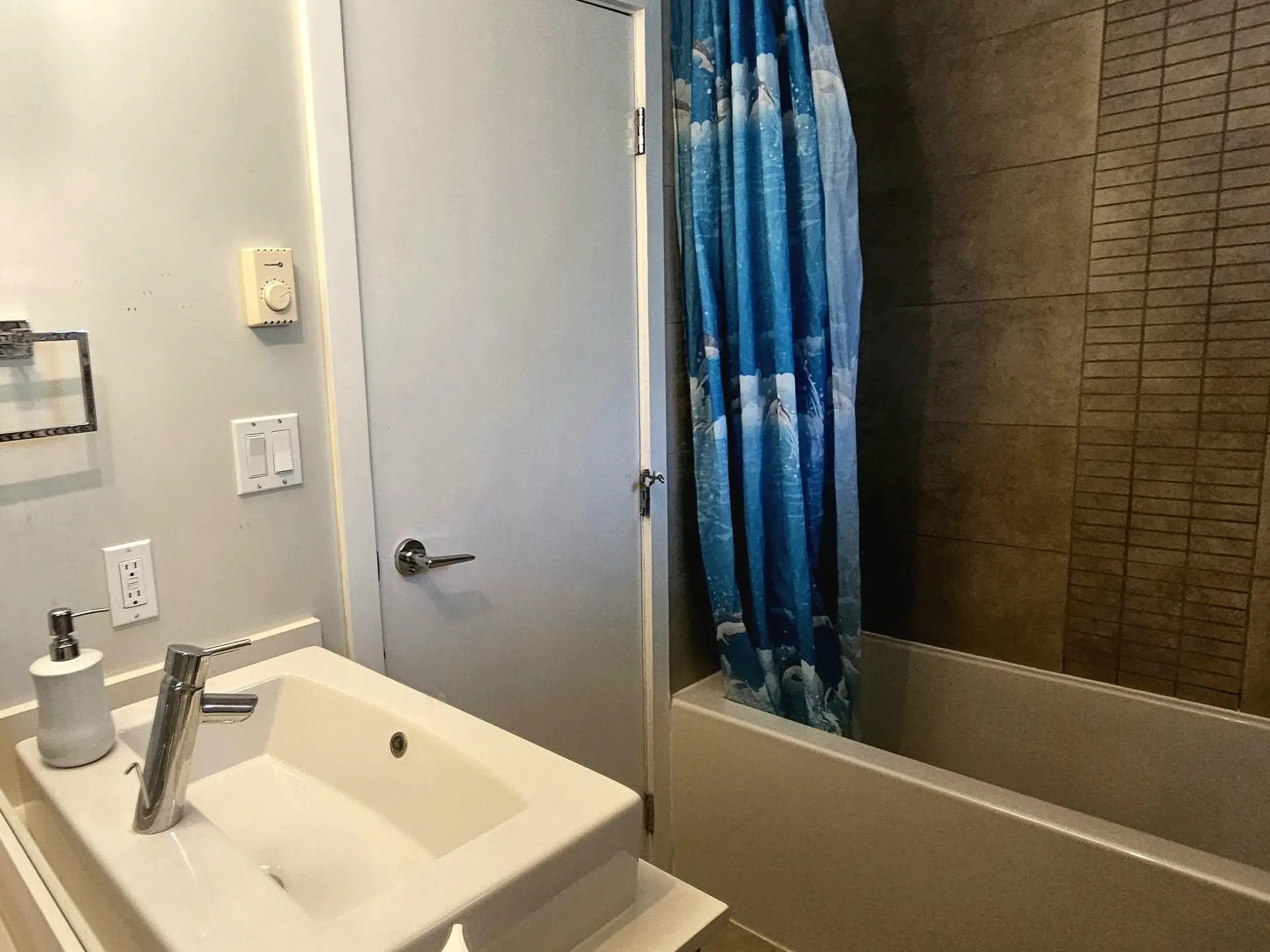 #47 6965 Hastings Street - Image 8