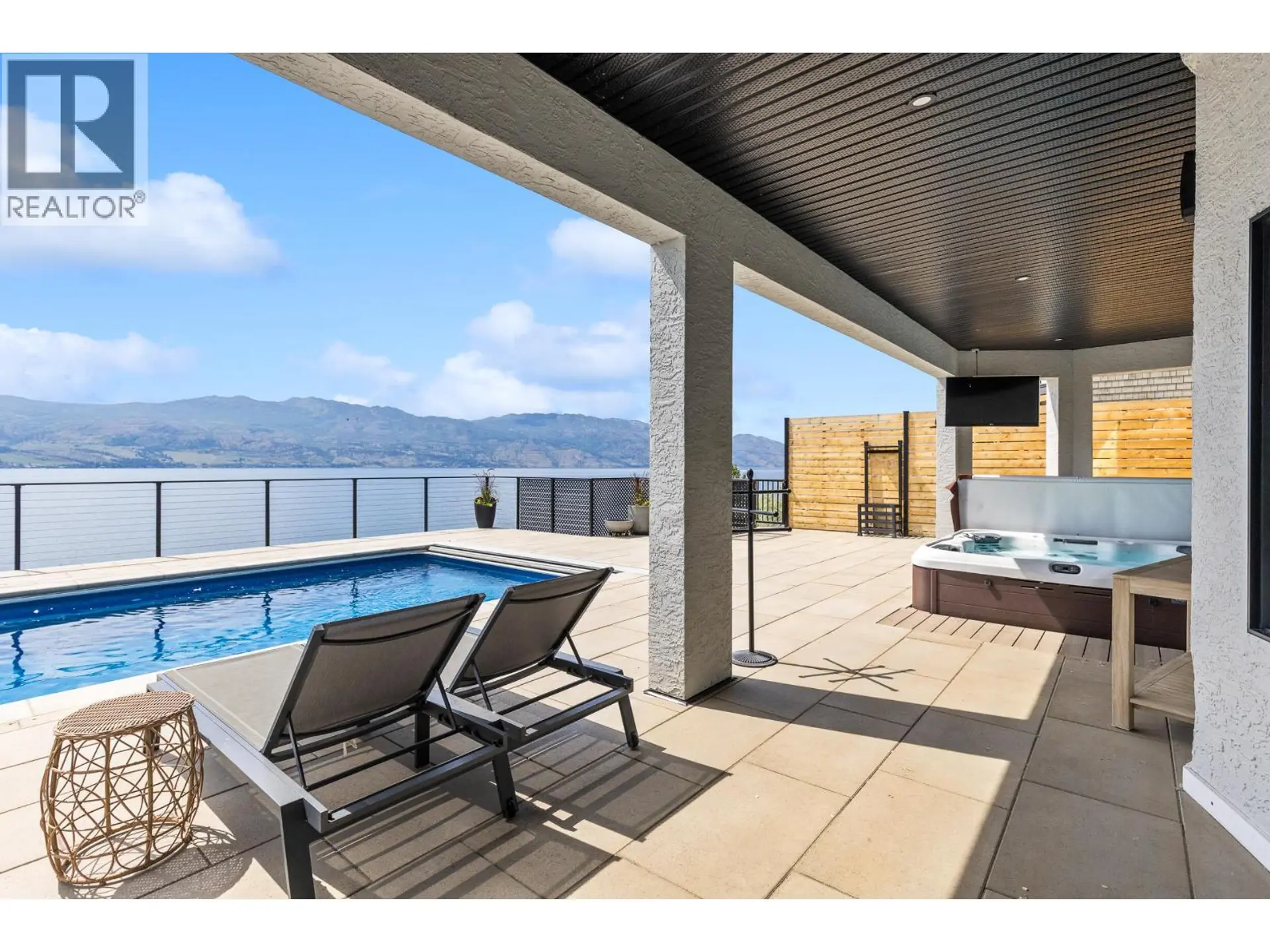 Property at 1069 Sunnyside Road, West Kelowna, BC