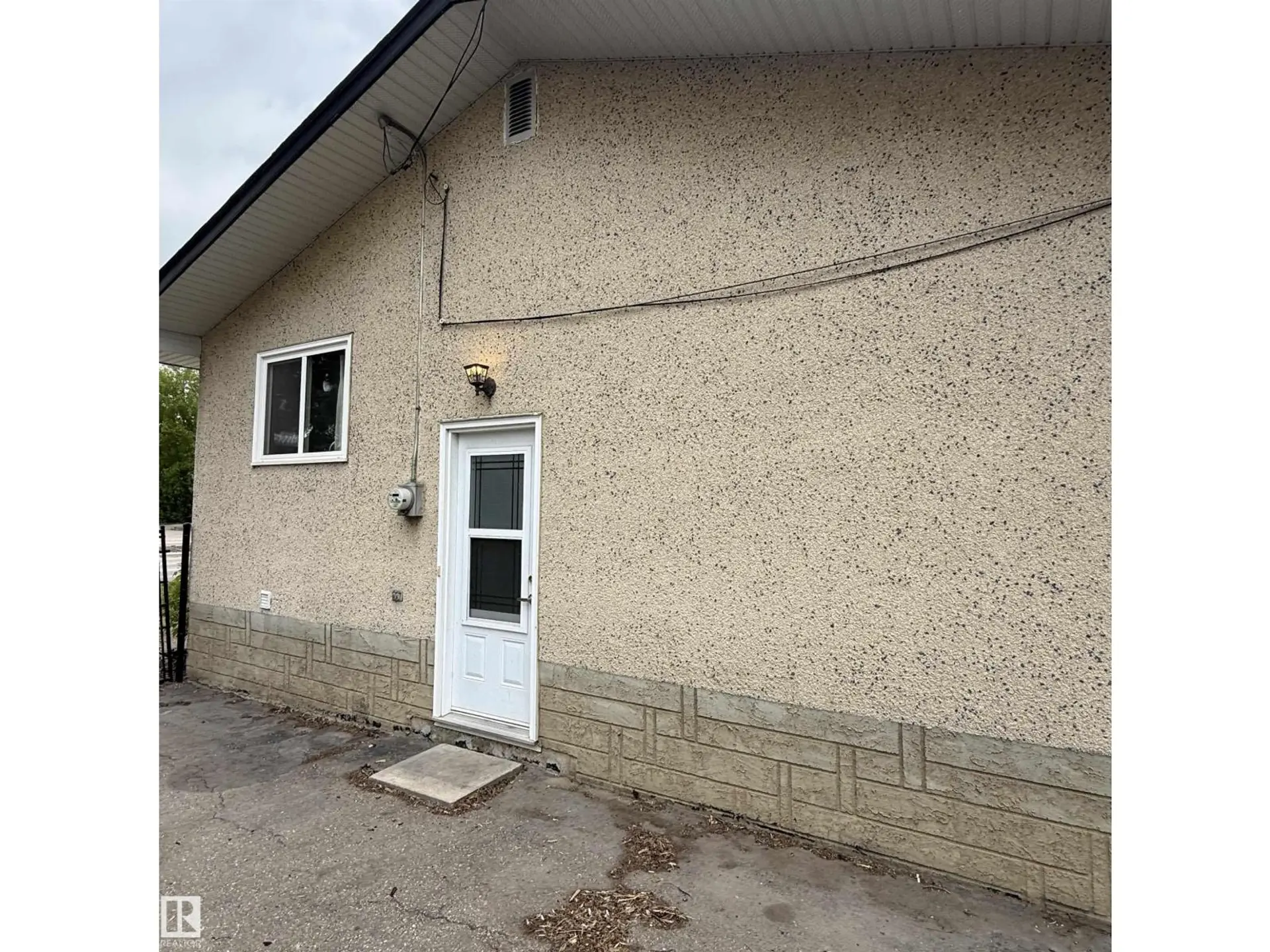 5307 48 ST - Image 7