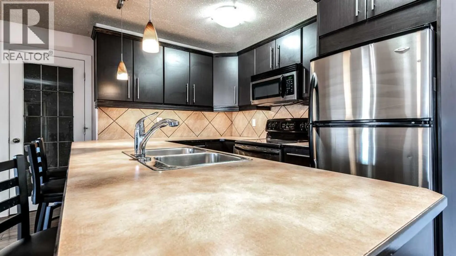 #402 717 4A Street NE - Image 13
