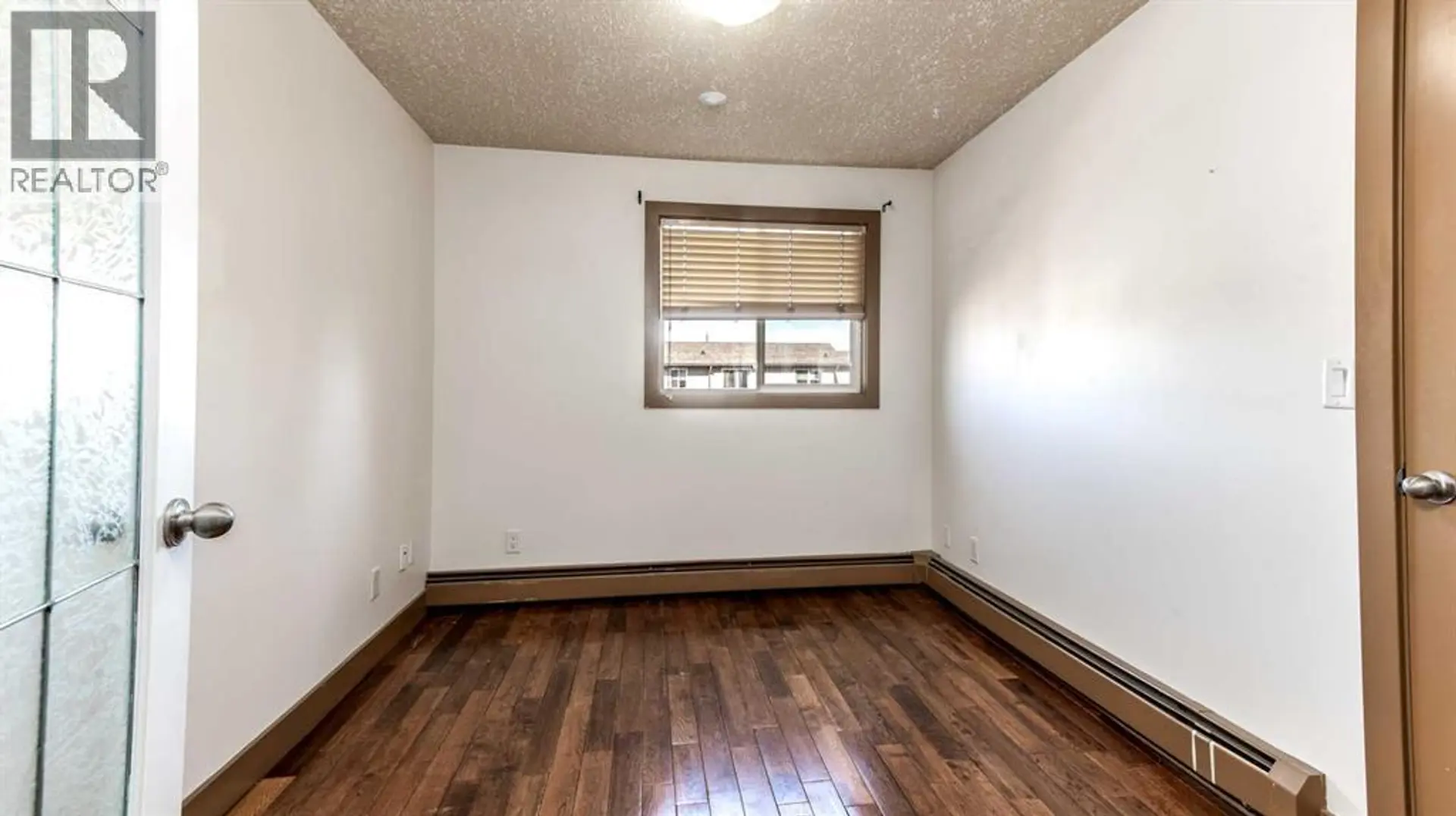 #402 717 4A Street NE - Image 11