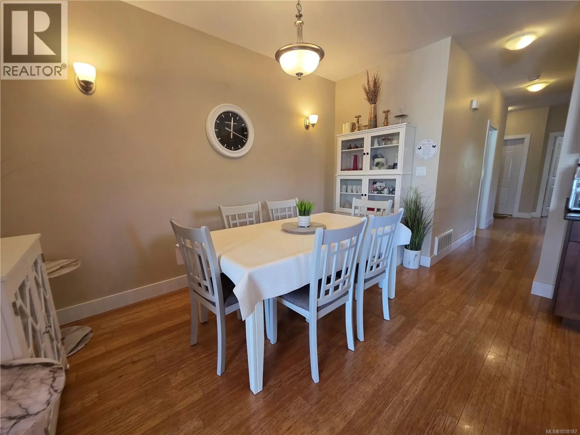 #1 3908 Marpole St - Image 6
