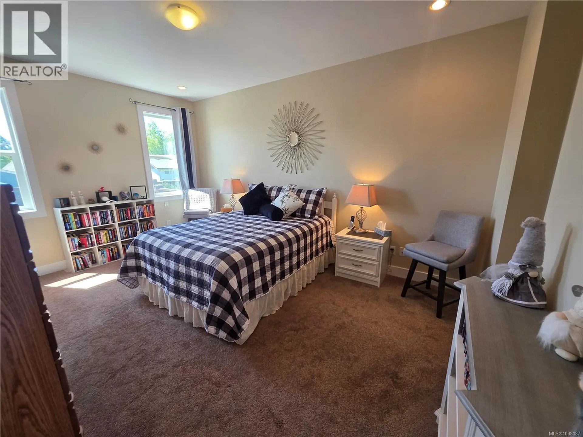 #1 3908 Marpole St - Image 9