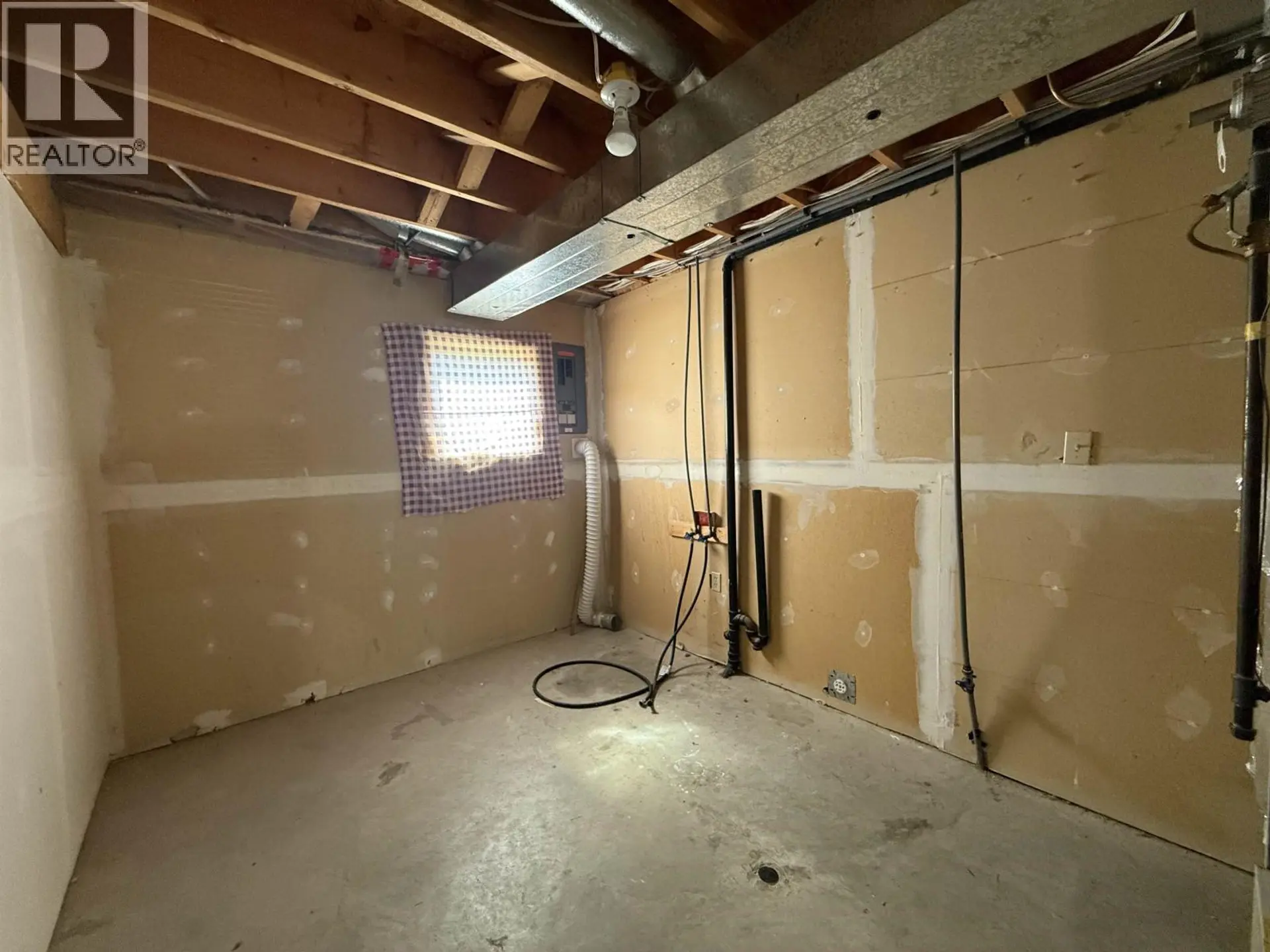 3687 FIRST AVENUE - Image 11
