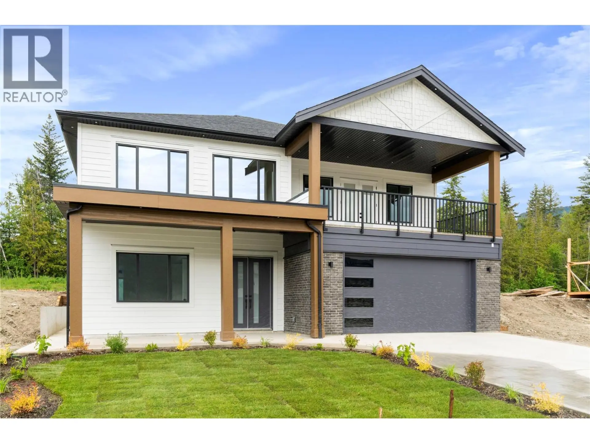 Property at 6841 42 Street NE, Salmon Arm, BC