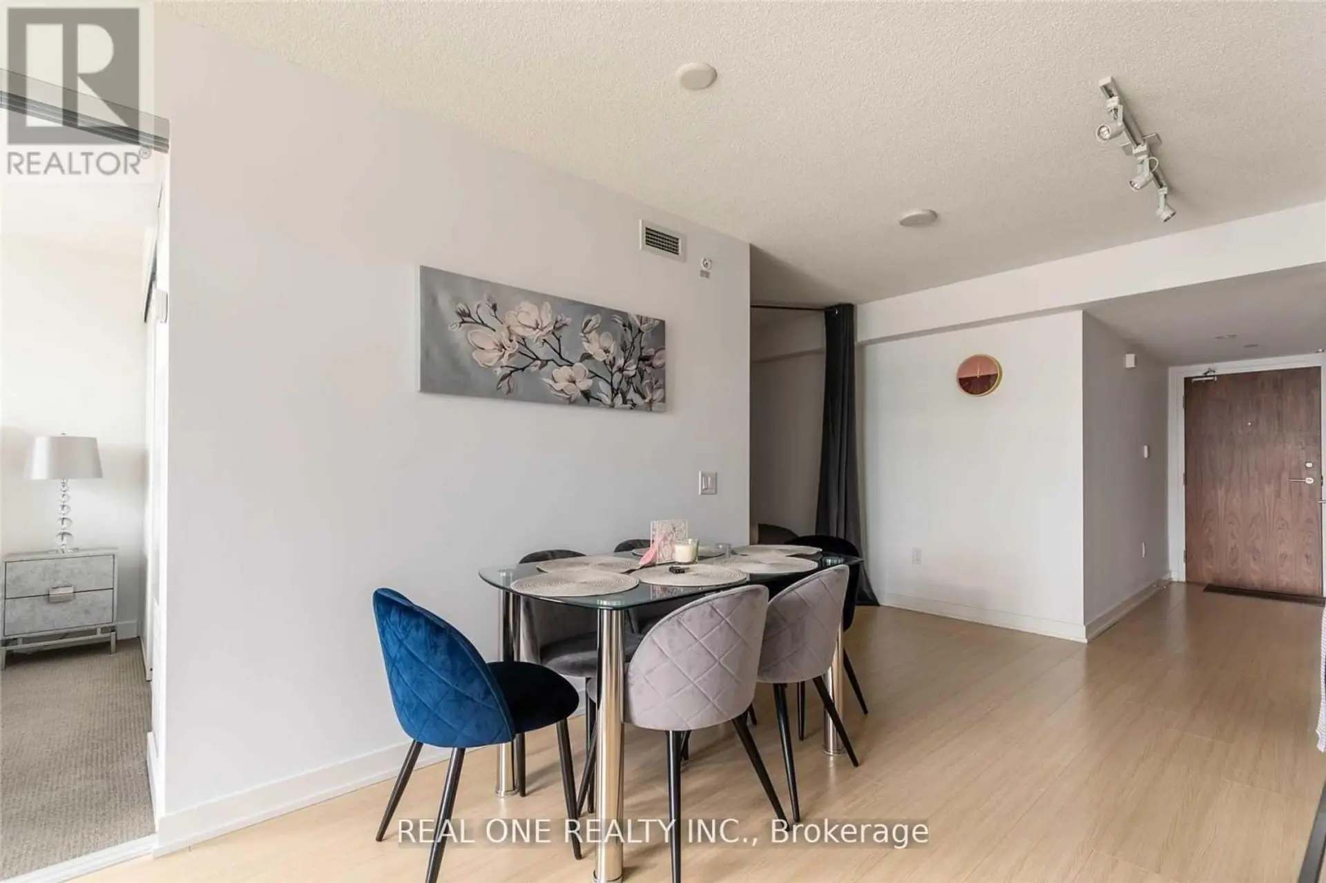 #2203 75 QUEENS WHARF ROAD - Image 5