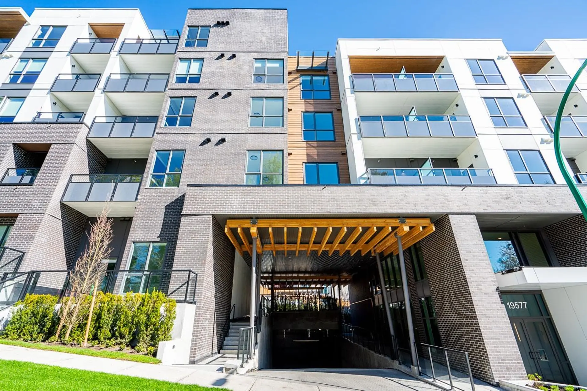 #505 19577 65b Avenue - Image 16