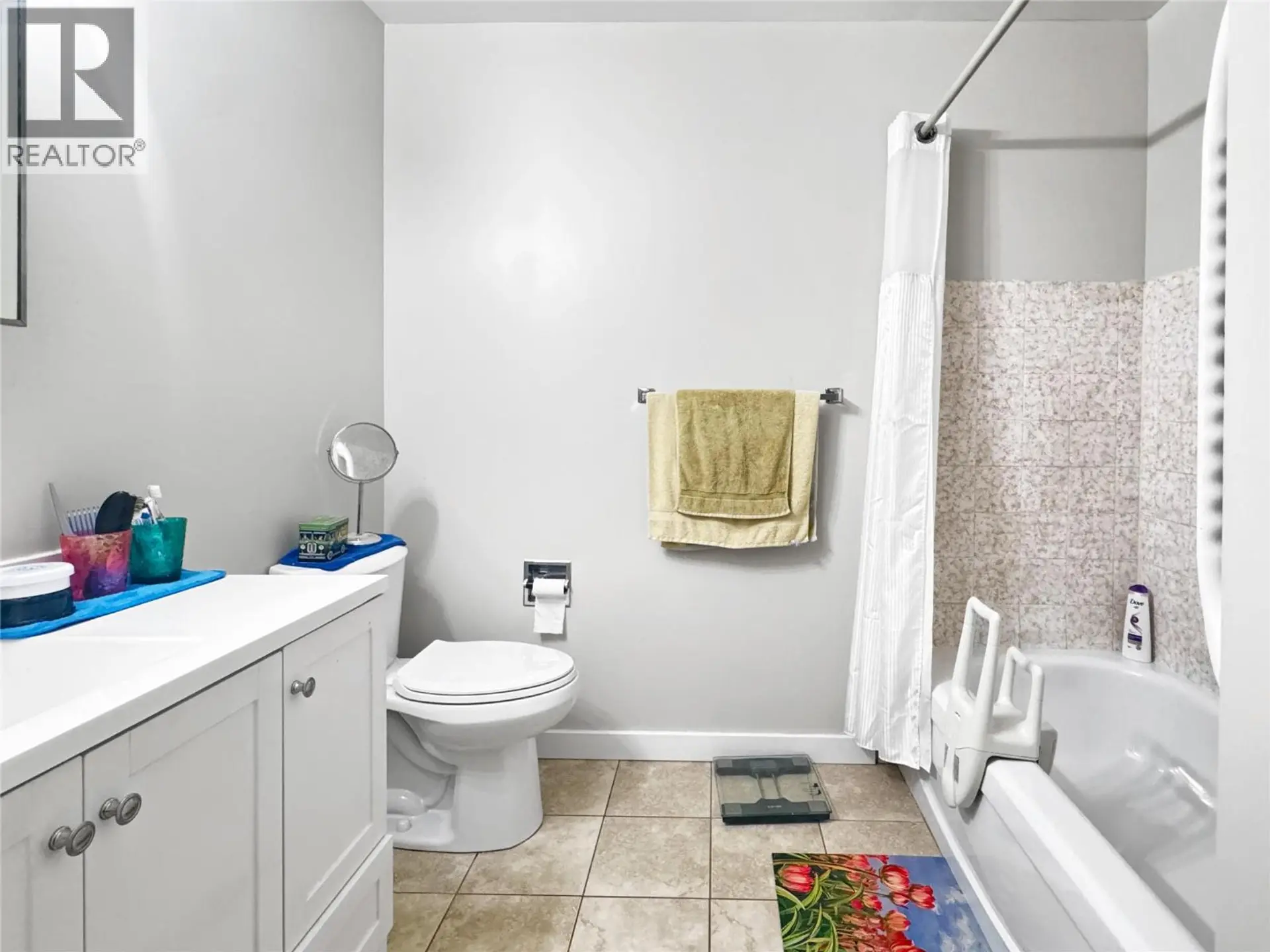 #206B 2321 12TH Street N - Image 13