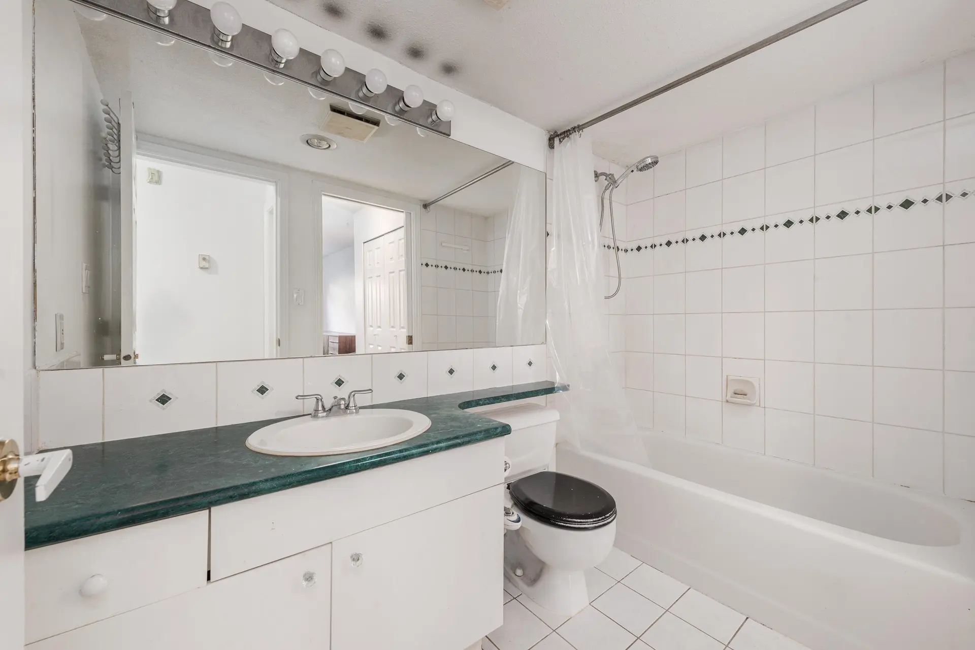 #104 3755 Albert Street - Image 12