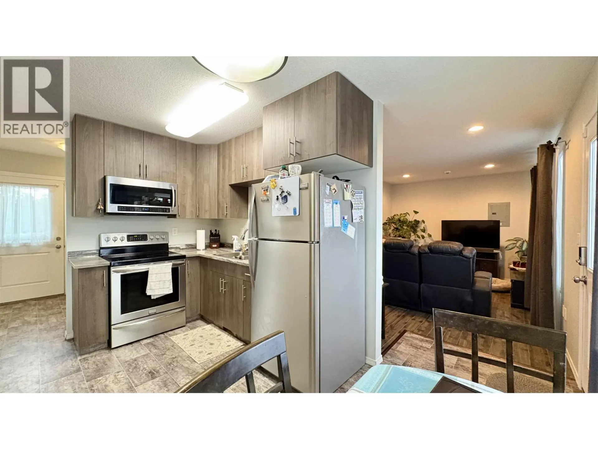 2205 REDWOOD CRESCENT - Image 7