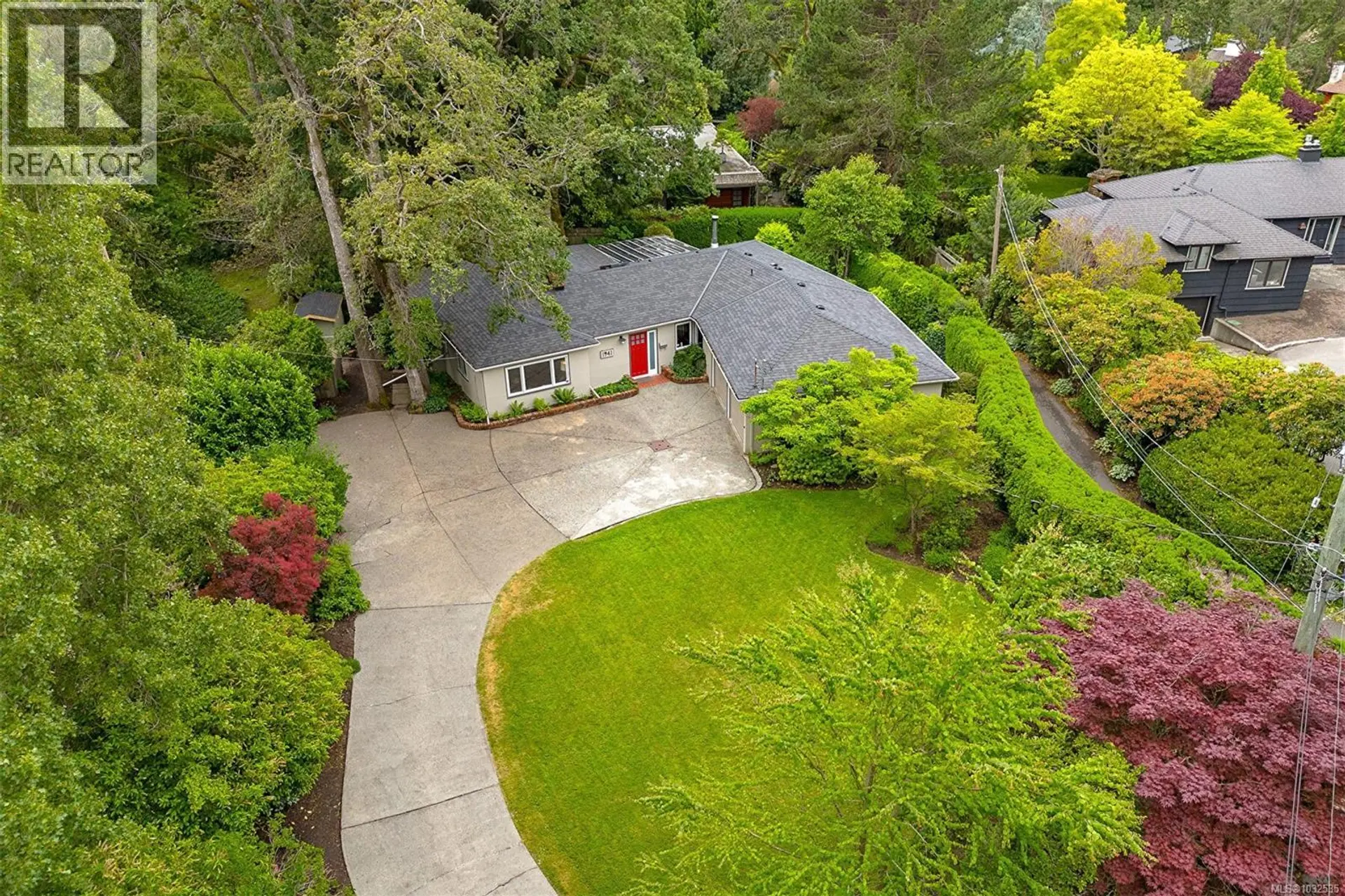 Property at 1941 Mayfair Dr, Saanich, BC