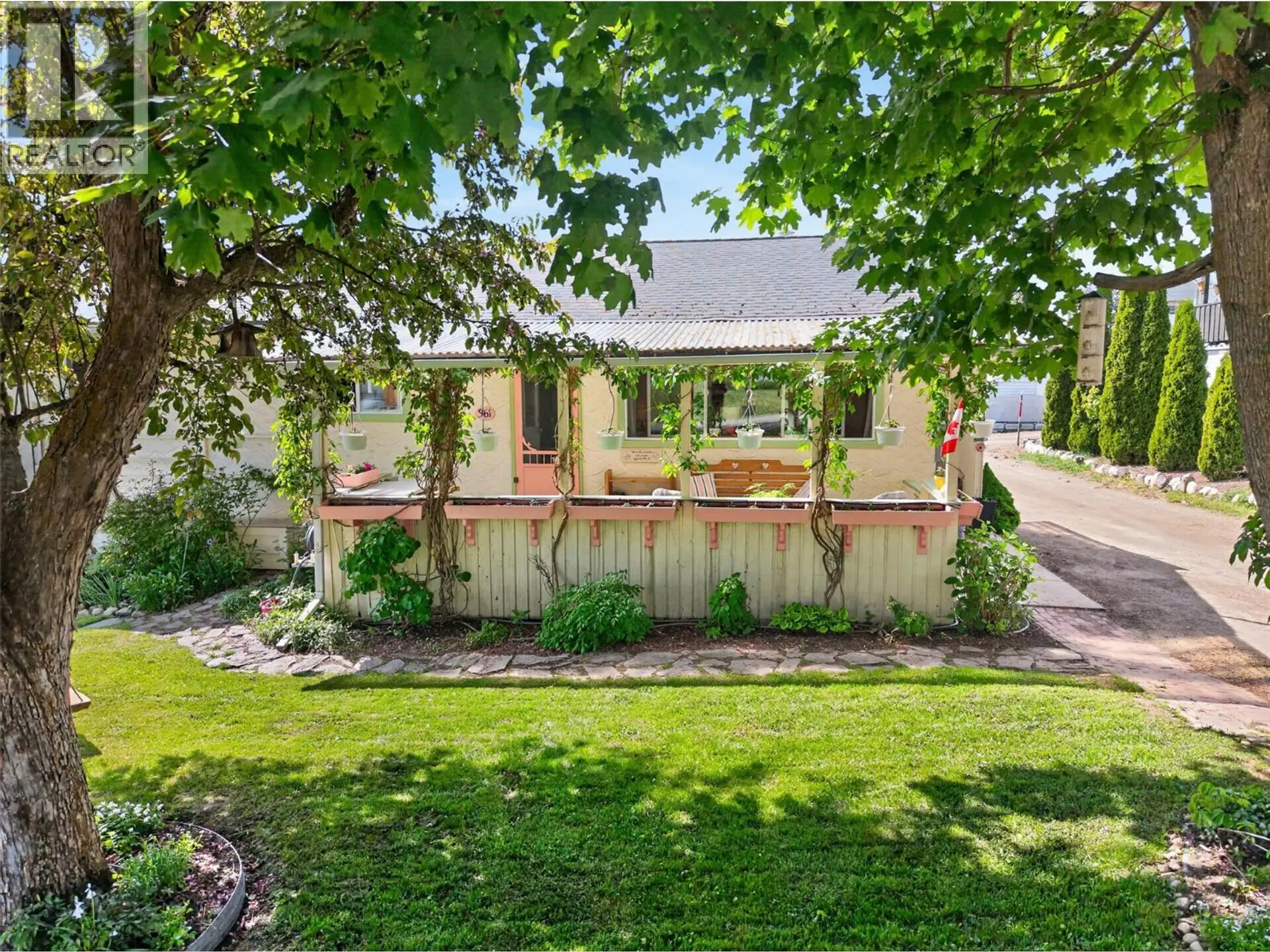 Property at 361 2 Street SE, Salmon Arm, BC
