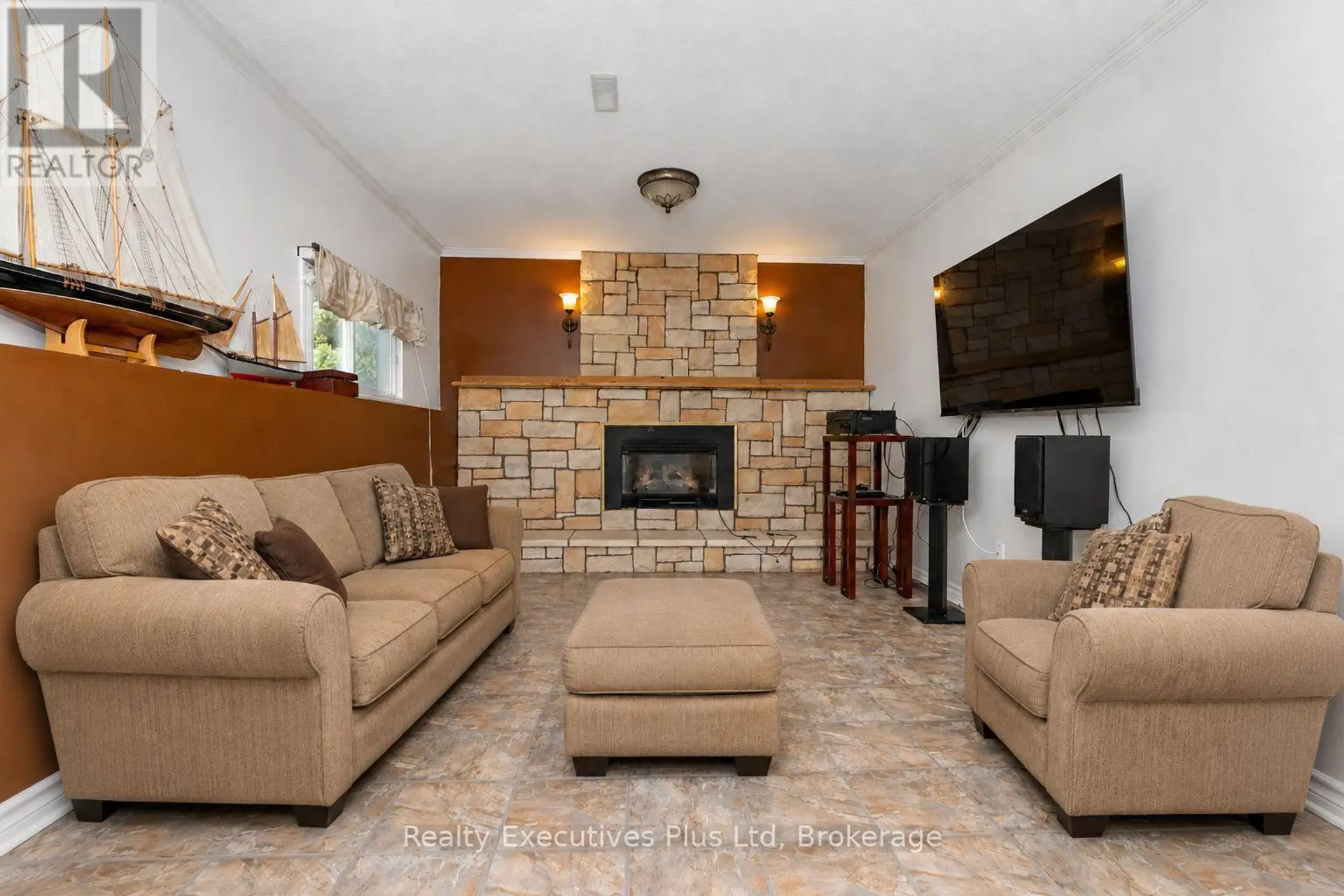 24 MCCONKEY PLACE - Image 11