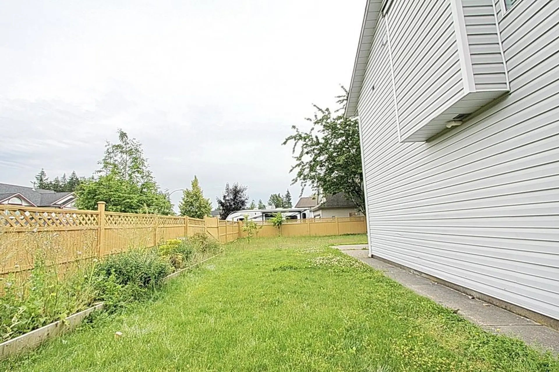 15292 94 Avenue - Image 2