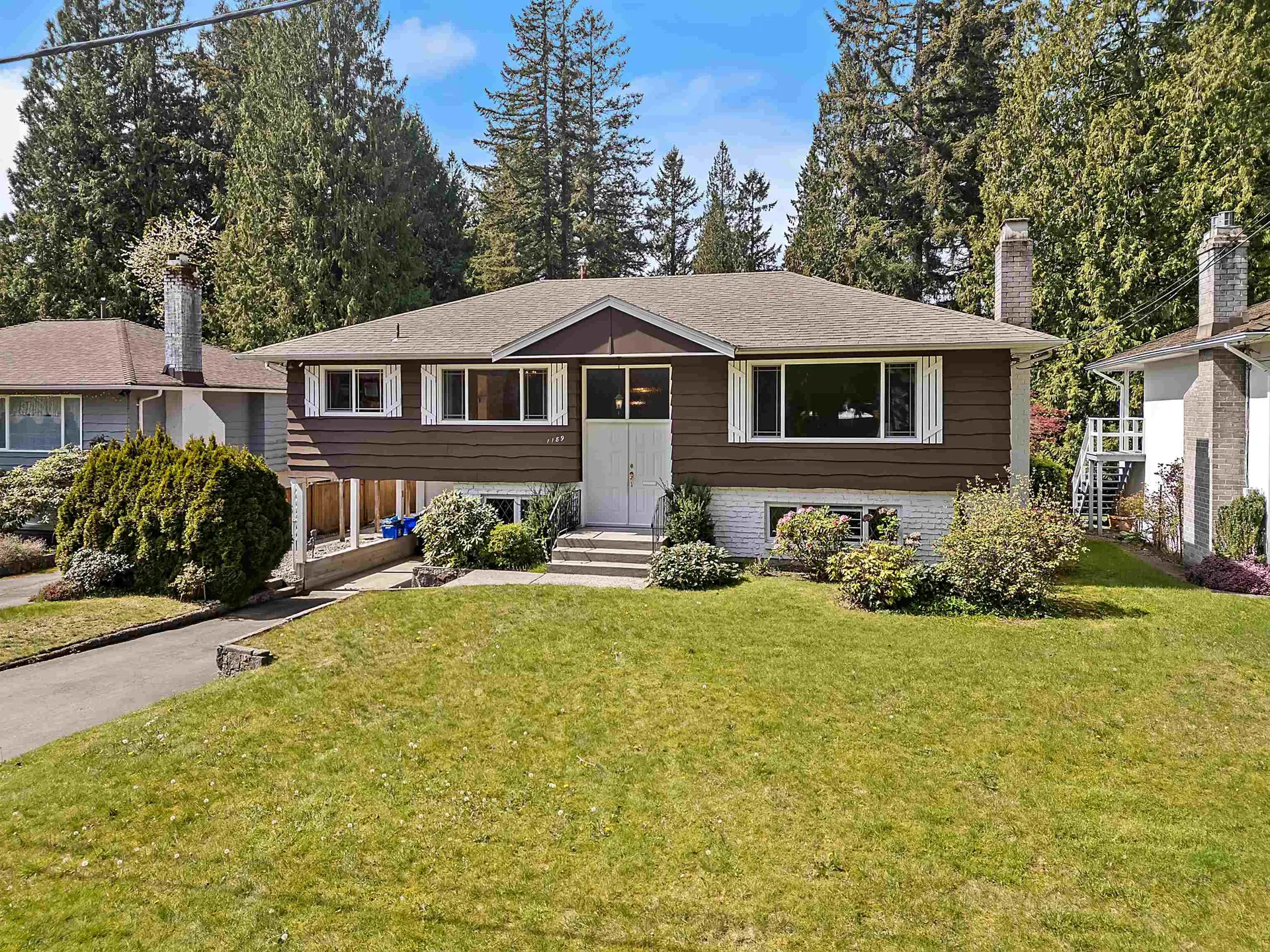 Property at 1189 Edgewood Place, North Vancouver, BC