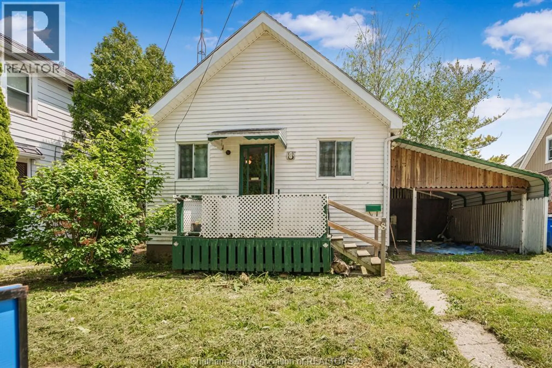 8 Gray STREET - Image 3