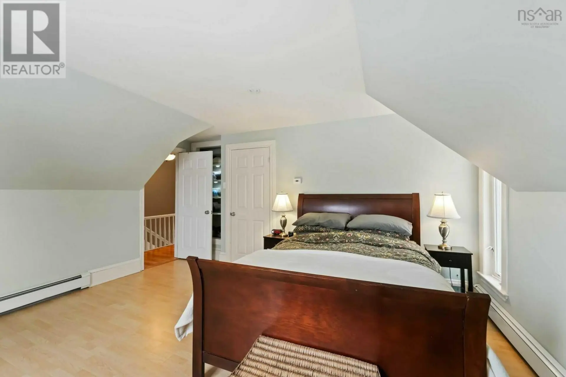 607 St.George Street - Image 11