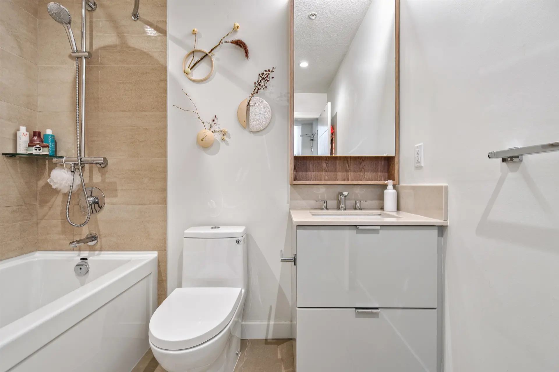 #614 108 E 8th Street - Image 12