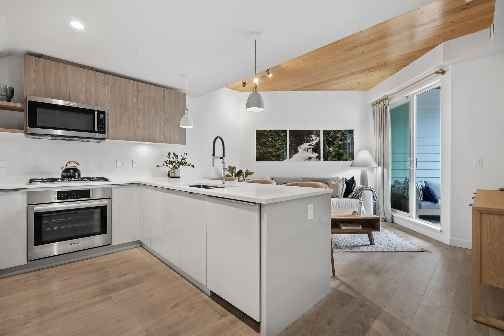 #614 108 E 8th Street - Image 8