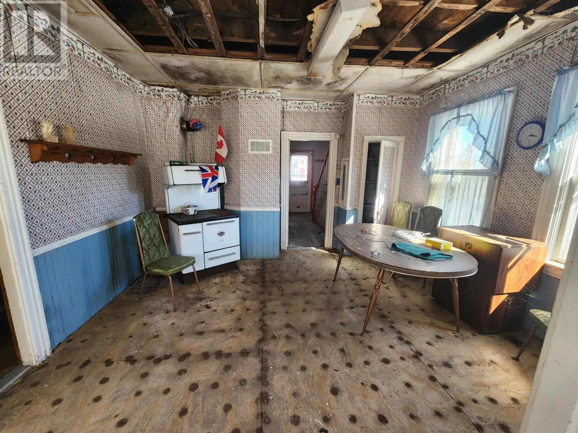 28 White Point 1 Road - Image 5