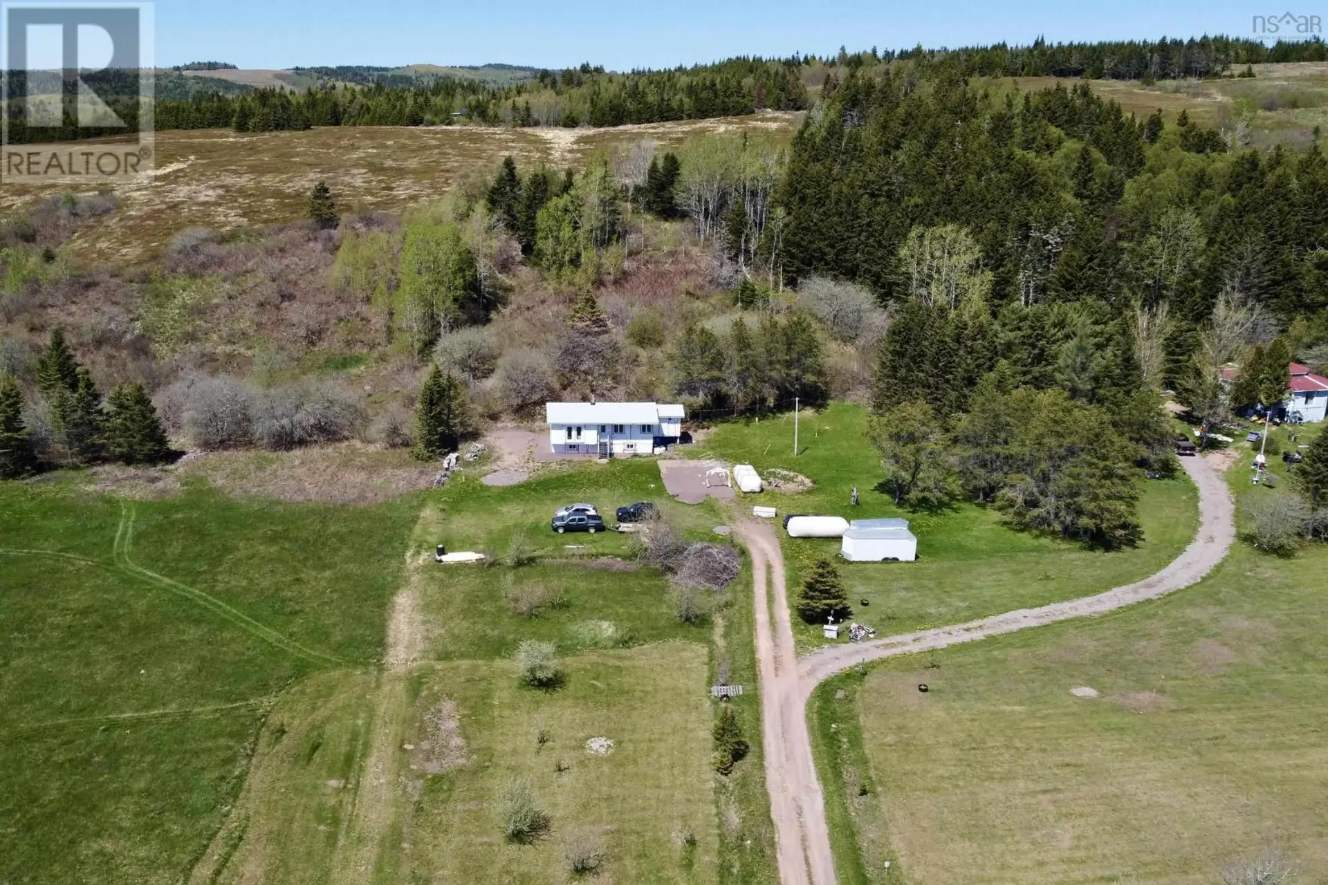 61 Ballfield Road - Image 3