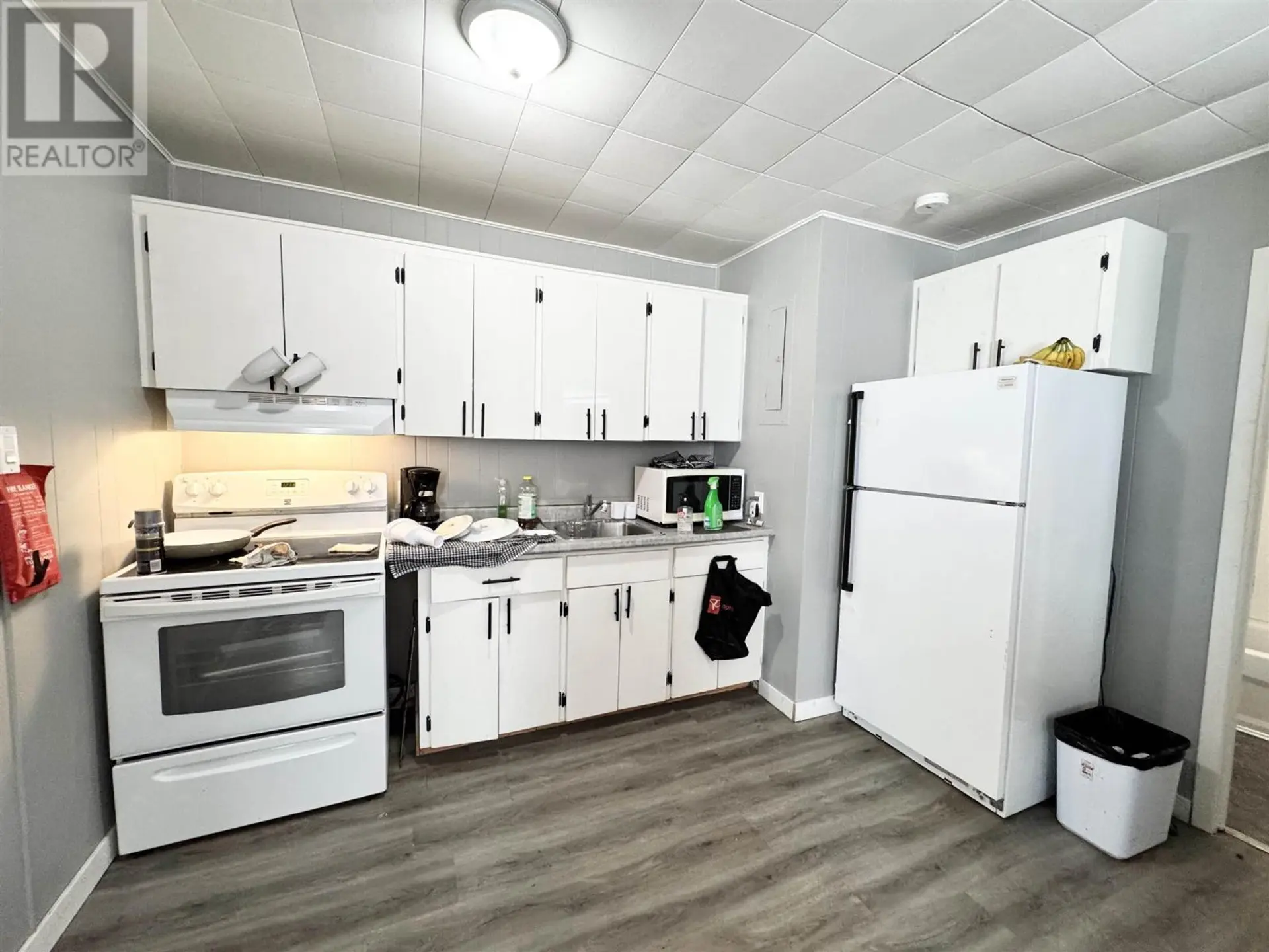 26 Connaught ST - Image 13