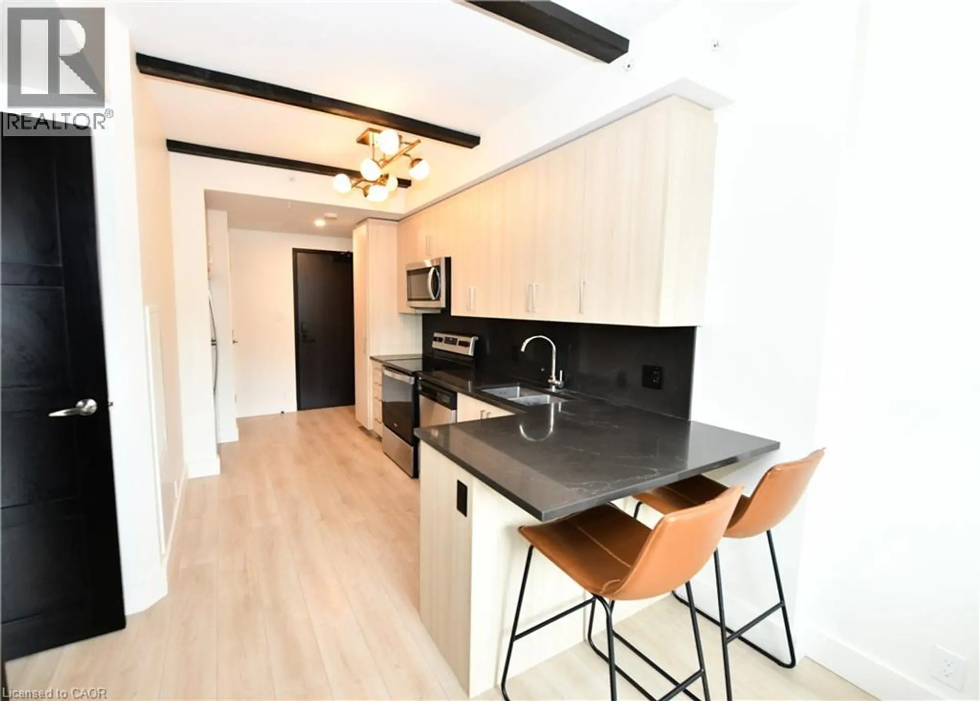 #736 145 W COLUMBIA Street W - Image 9