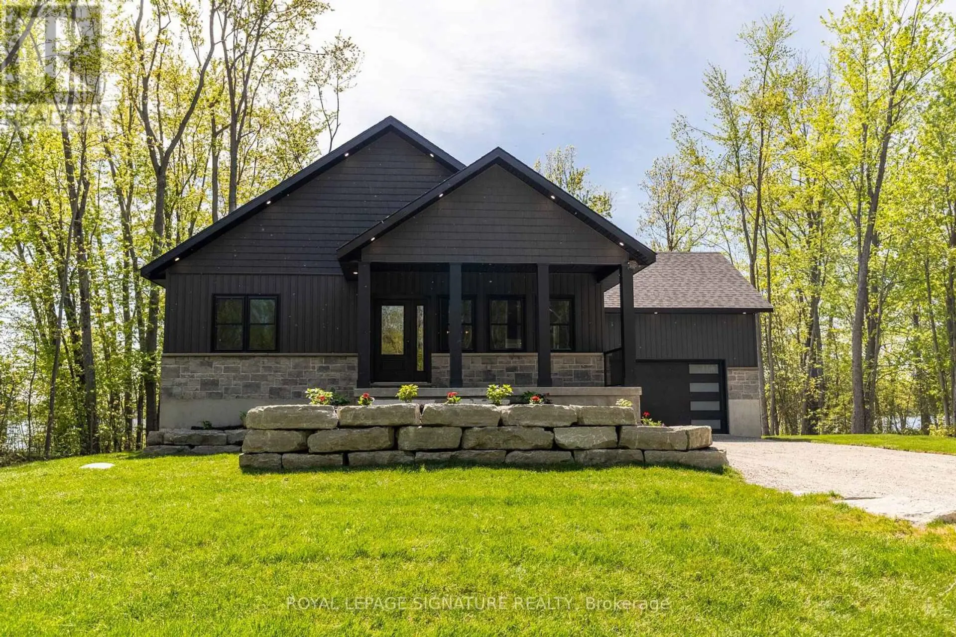 35 YOUNG STREET - Image 1