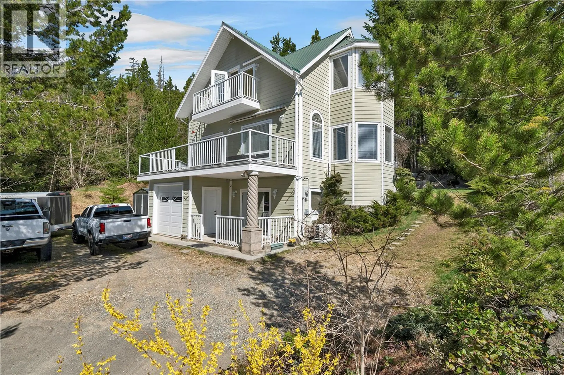 Property at 429 Donner Dr, Gold River, BC