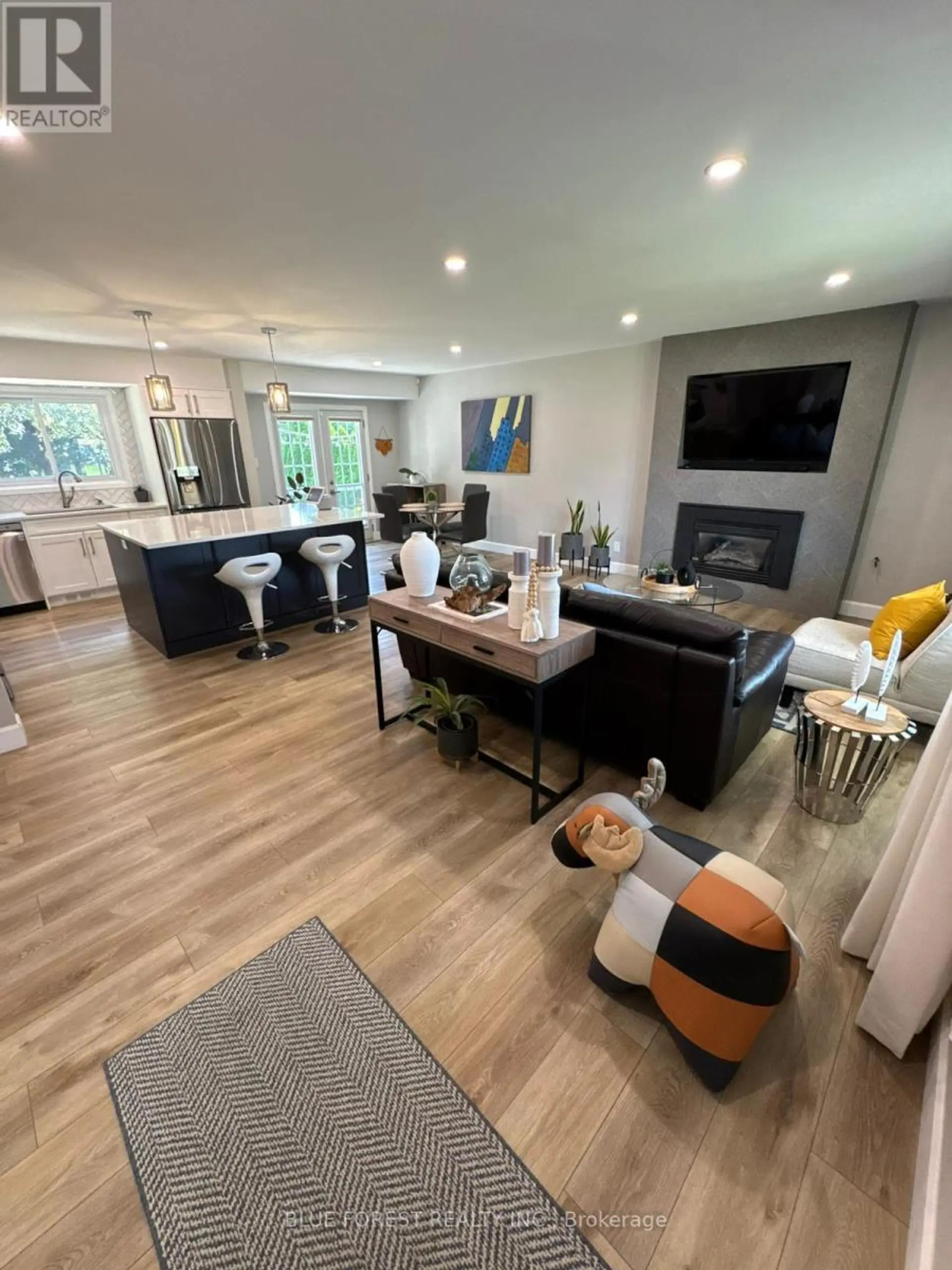 15 SOUTHLAND DRIVE - Image 3