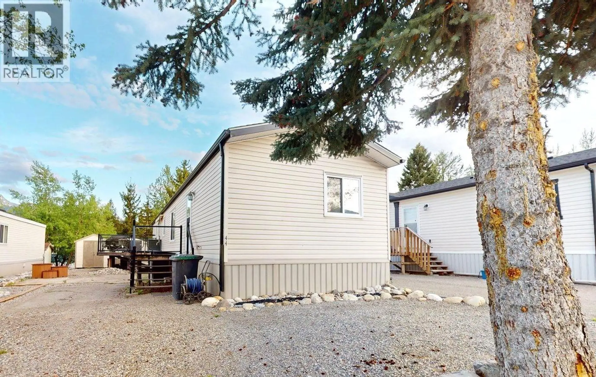 Property at 44 WILDERNESS HEIGHTS Drive, Elkford, BC