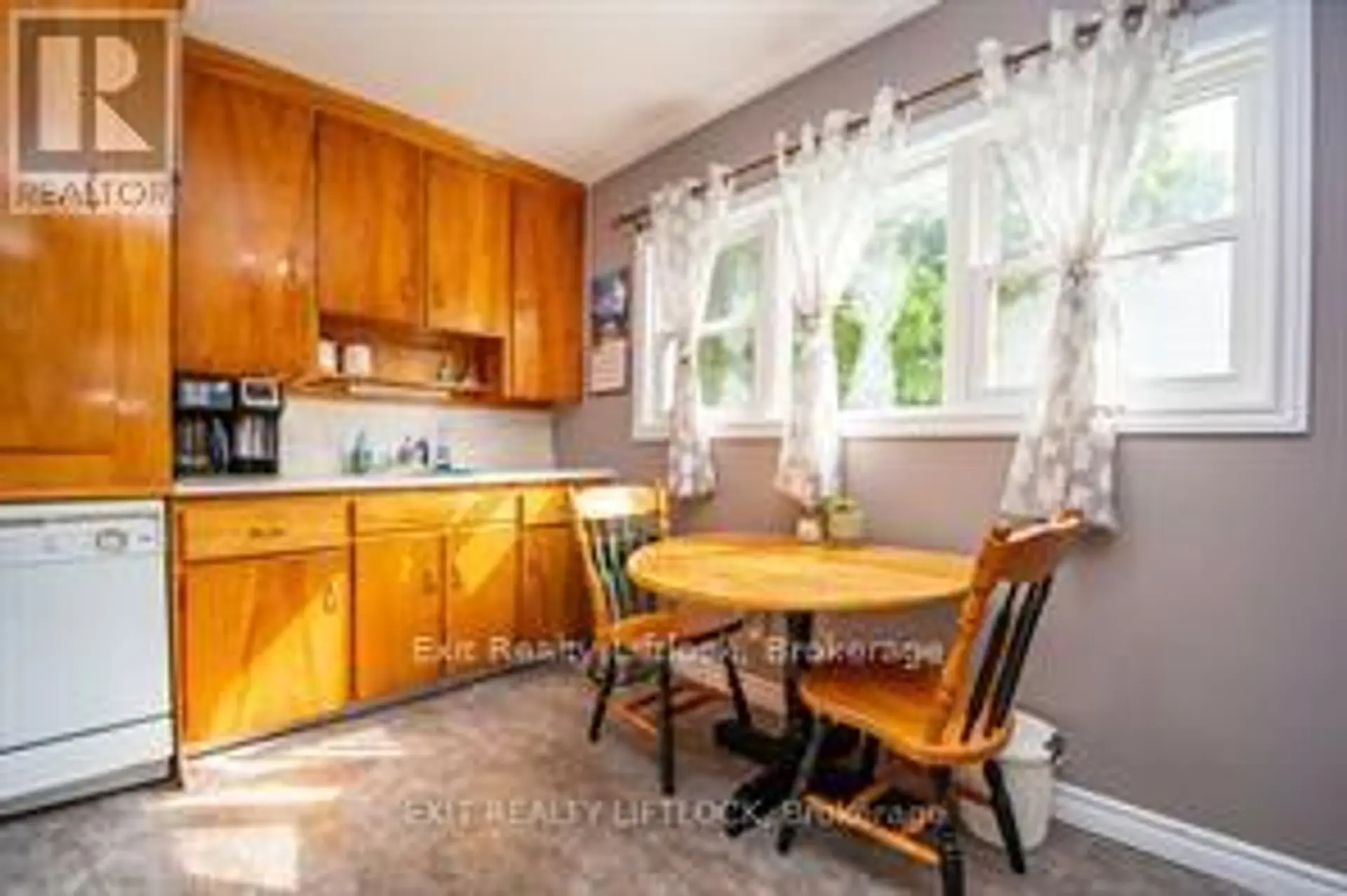 644 HAWLEY STREET - Image 7