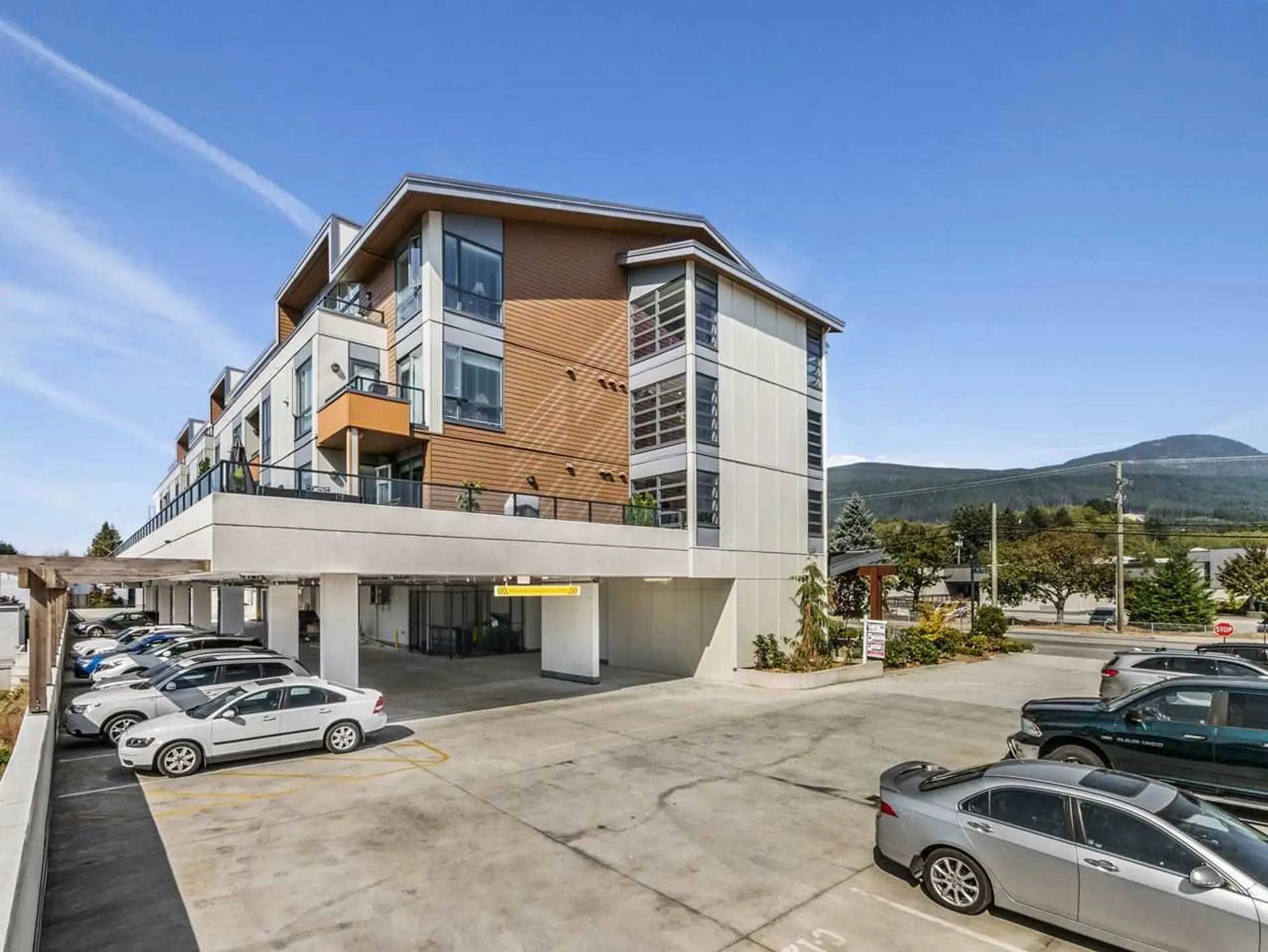 #205 875 Gibsons Way - Image 15