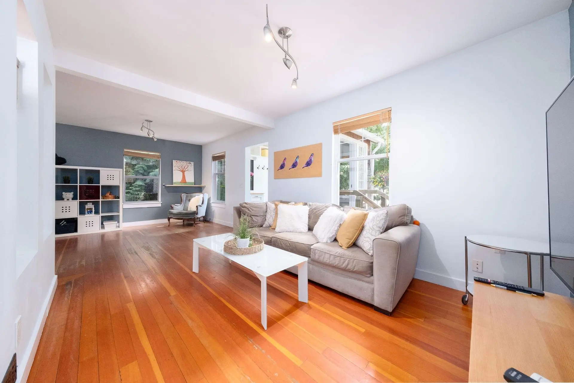Property at 1075 Gladwin Drive, North Vancouver, BC